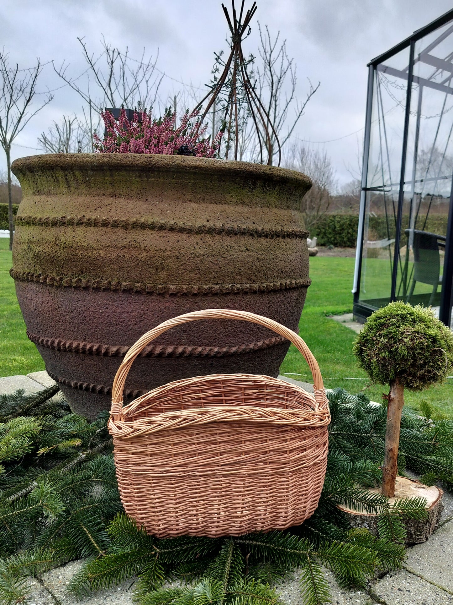 Bykurv oval af kogepil L 40 x B 20 x H26 cm