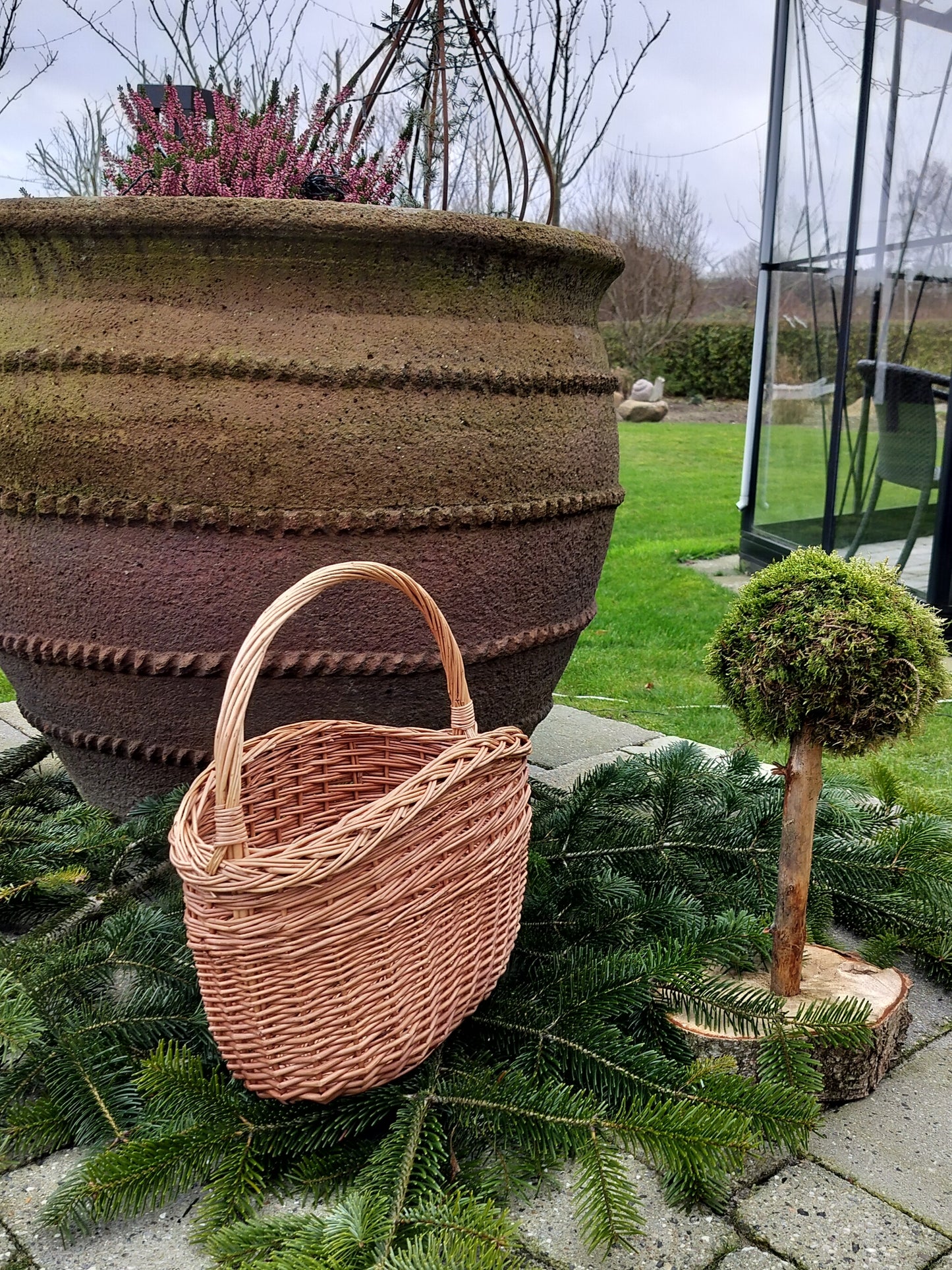 Bykurv oval af kogepil L 40 x B 20 x H26 cm