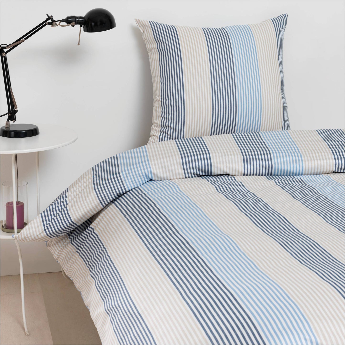 BySkagen - Sengetøj Charlotte smalle striber 140 x 200 cm Renforcé bomuld