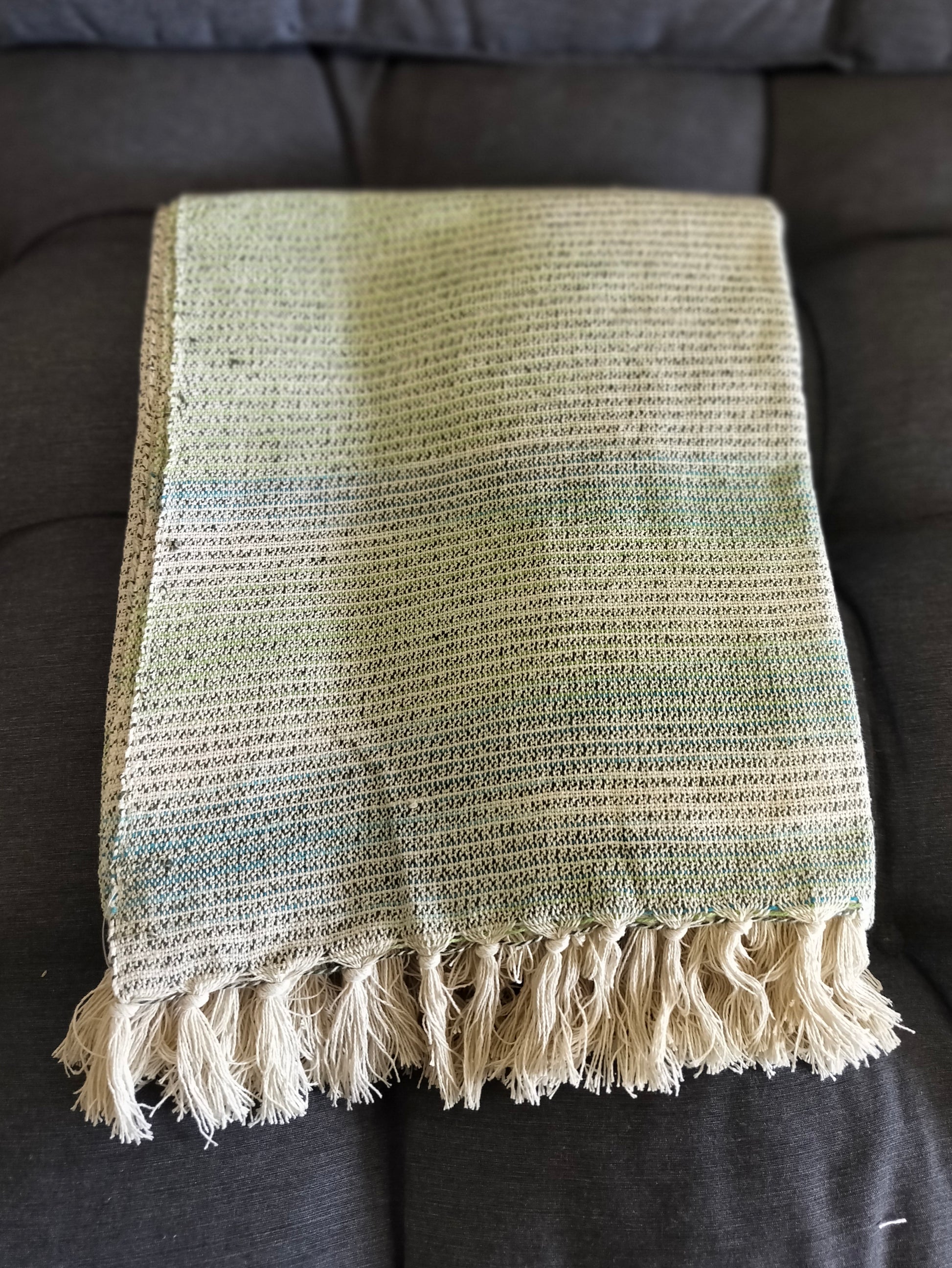 Plaid med stribe mønster i farverne natur, blå, grøn, grå 130 x 160 cm