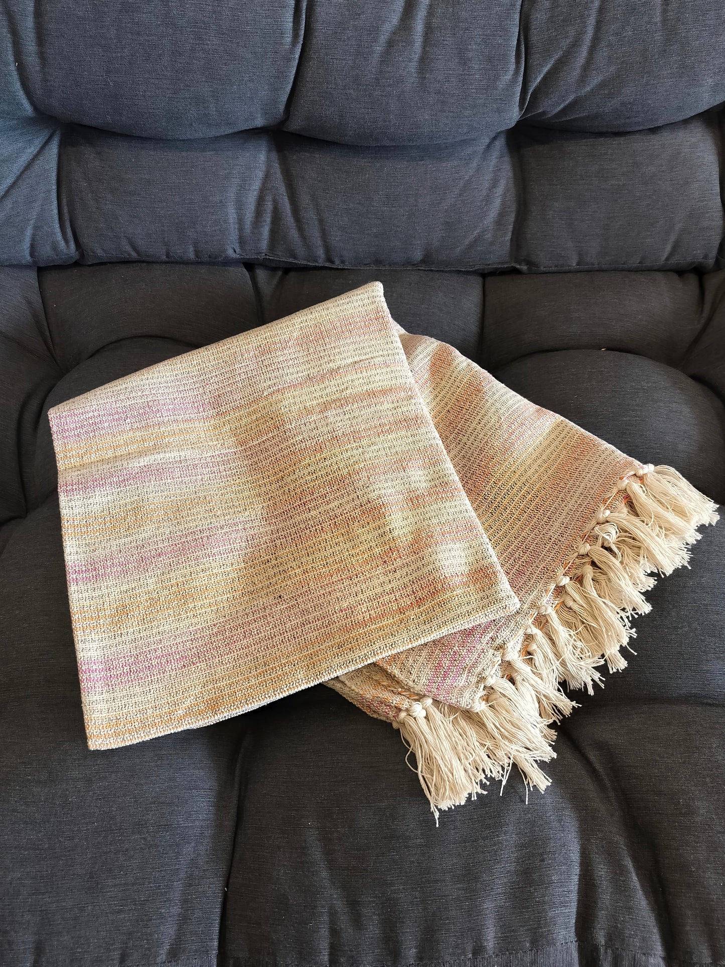 Plaid med stribe mønster i farverne natur, rosa, gul/orange 130 x 160 cm