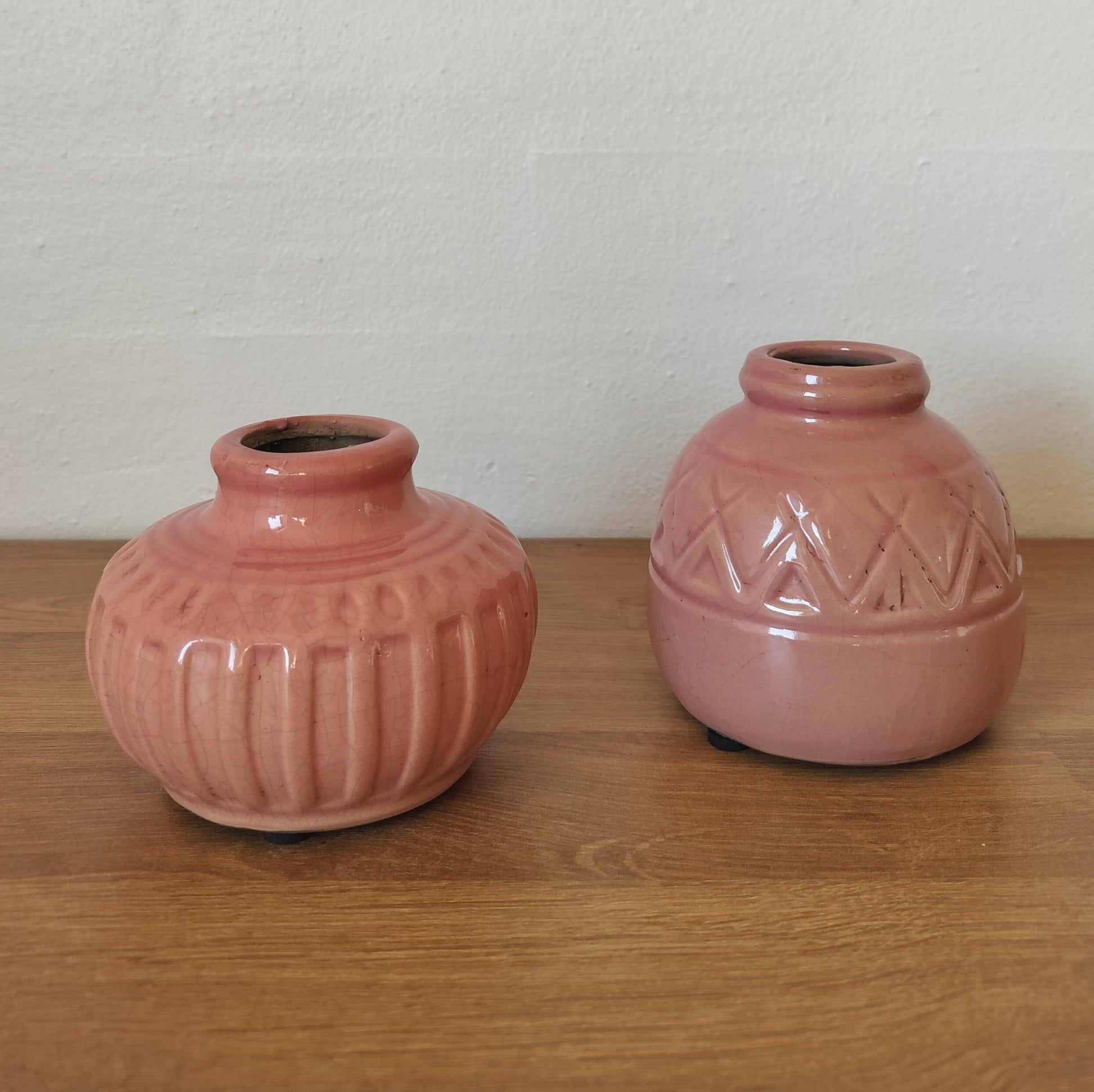 Vaser med ujævn glasur faded rose krakeleret finish, model Lea