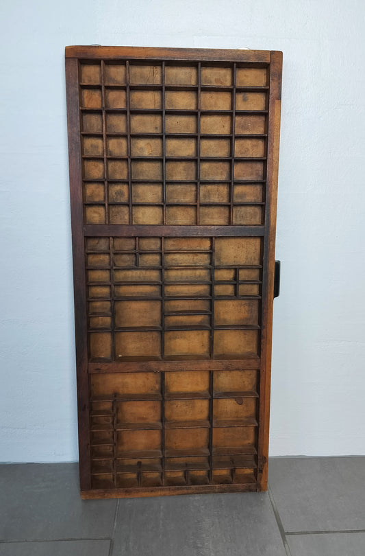 Secondhand - Gammel sættekasse B 38,5 x D 4 x H 83,5 cm (mørkt træ)