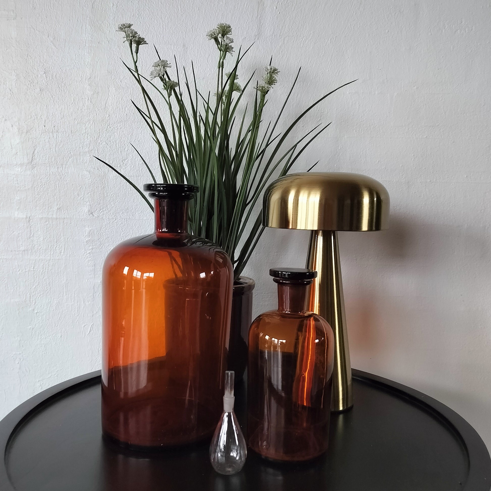 Secondhand - apoteker flasker (2 brune og 1 klar)