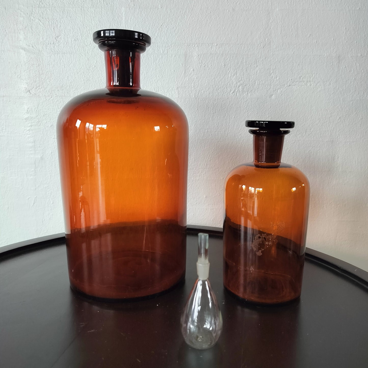 Secondhand - apoteker flasker (2 brune og 1 klar)
