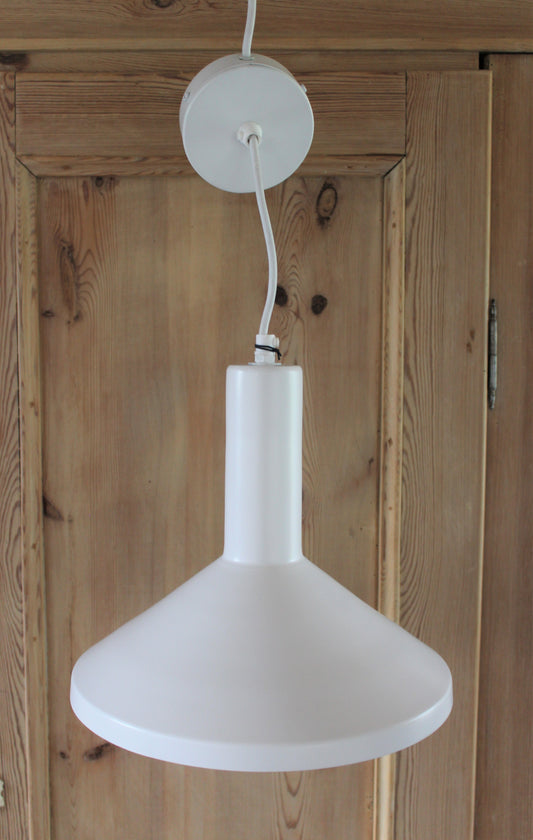 House Doctor - Hvid pendel lampe, model Mall made
