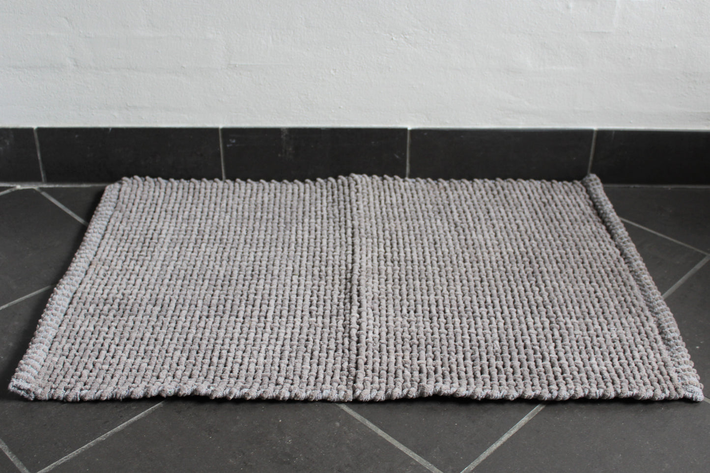 Bademåtte med antislip grå 50 x 80 cm