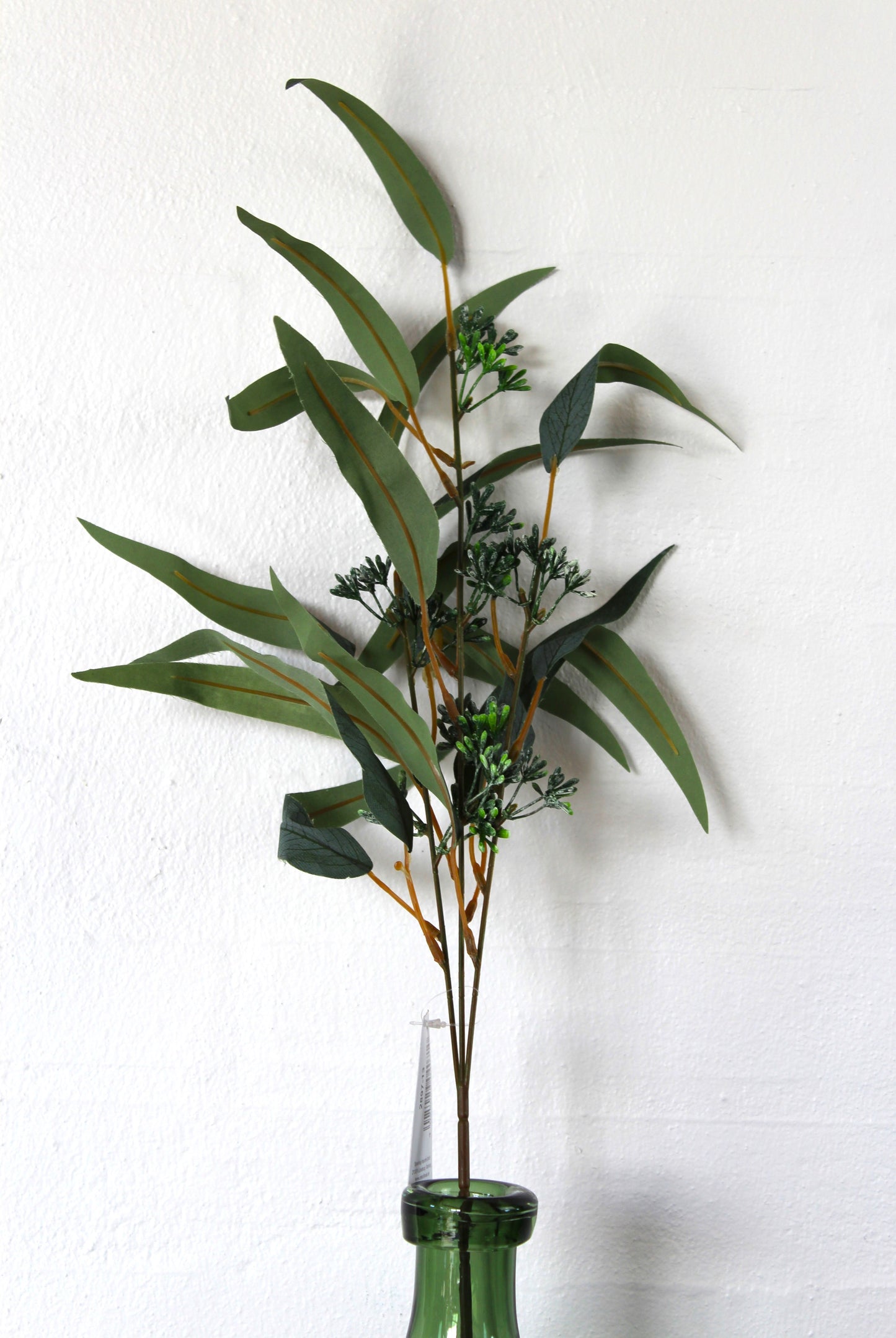 Deko Florale - 1 kunstig Eucalyptus gren med blade og bær H 76 cm