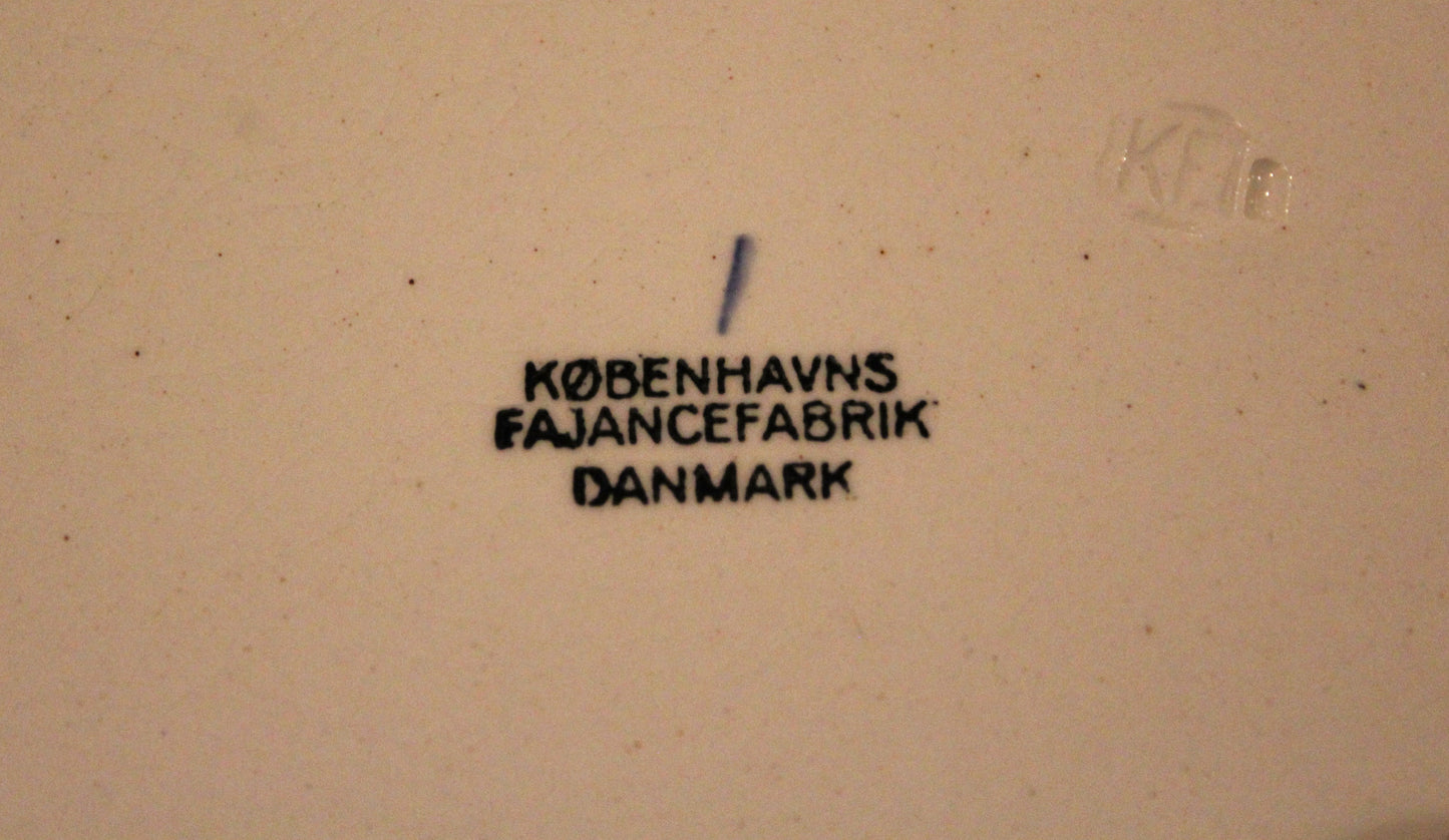 Secondhand - 4 stk gamle porcelæns tallerkner fra Københavns Fajancefabrik