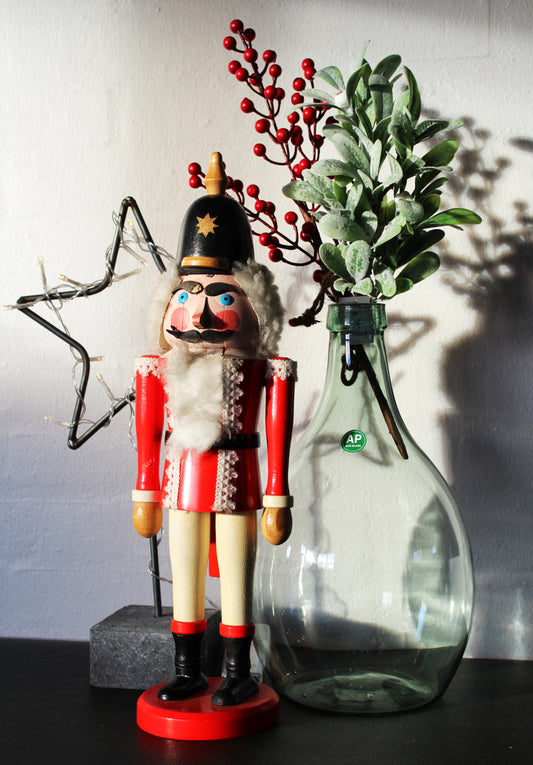 Secondhand - Gammel skøn nøddeknækker H 44 cm