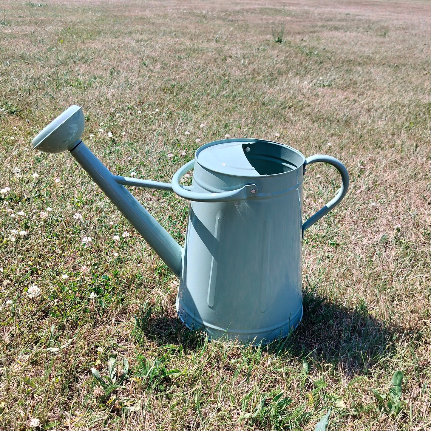 Vandkande m. Spreder og 2 hanke 10L. Lysegrøn (Kollektionsprøve)