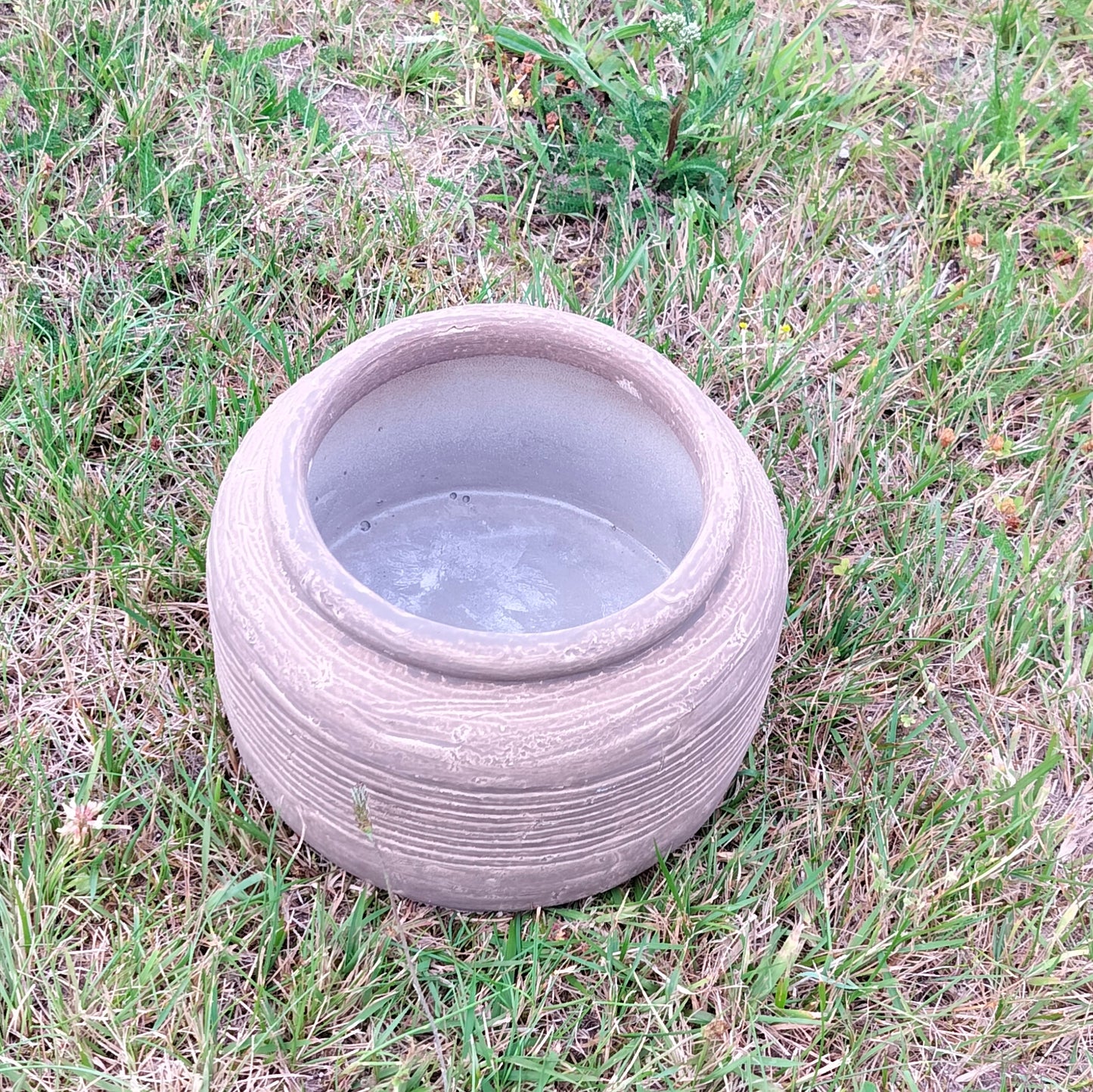 Skjuler med riller på midten Mørk Sand Ø 19 x H 13 cm