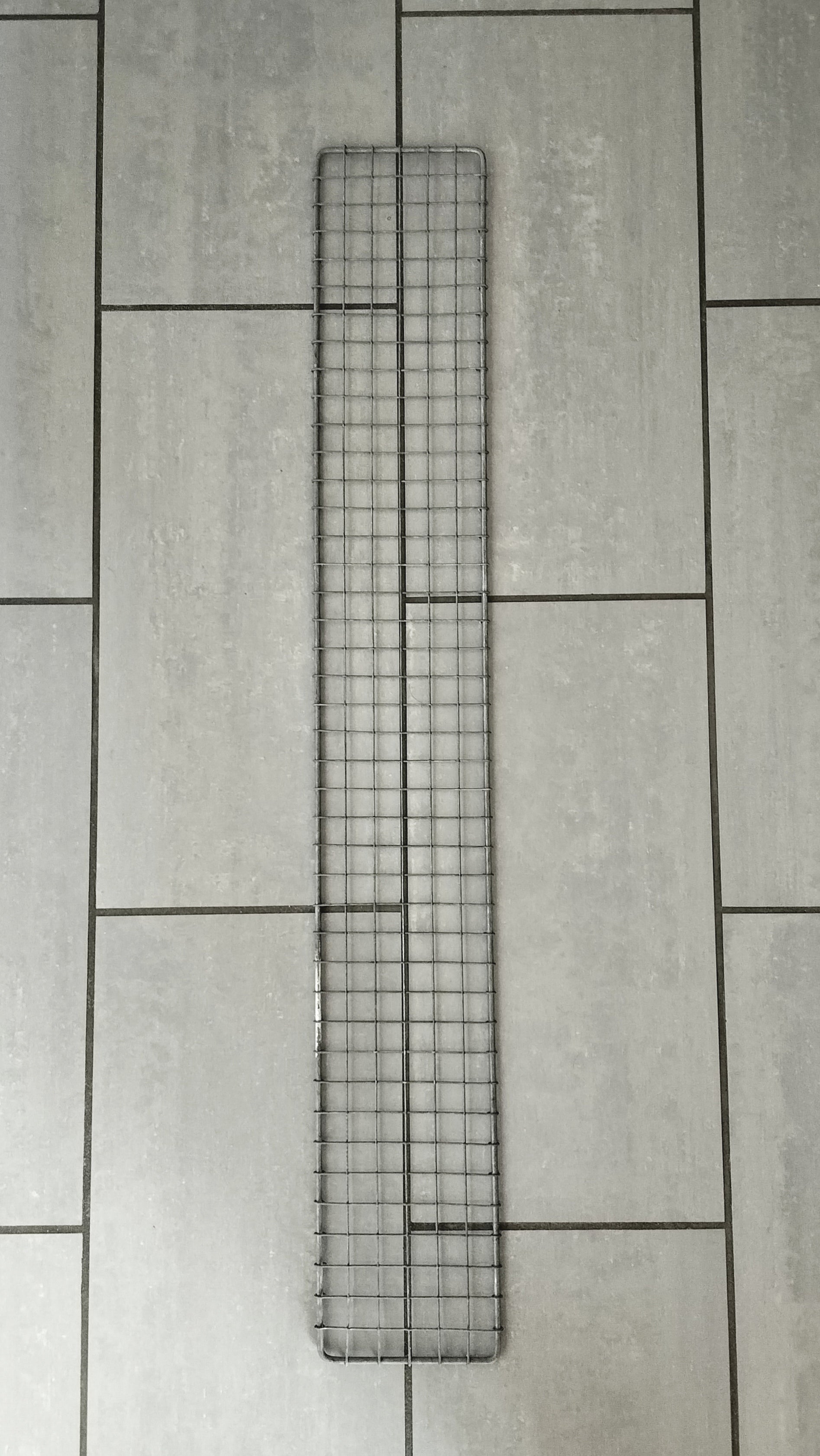 Secondhand - Deko gitter i rå metal 17 x 116,5 cm