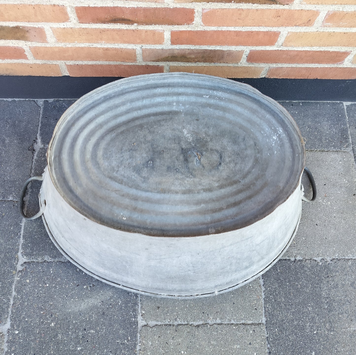 Secondhand - Zink balje L 63,5/73 x B 49,5 x H 26-28,5 cm