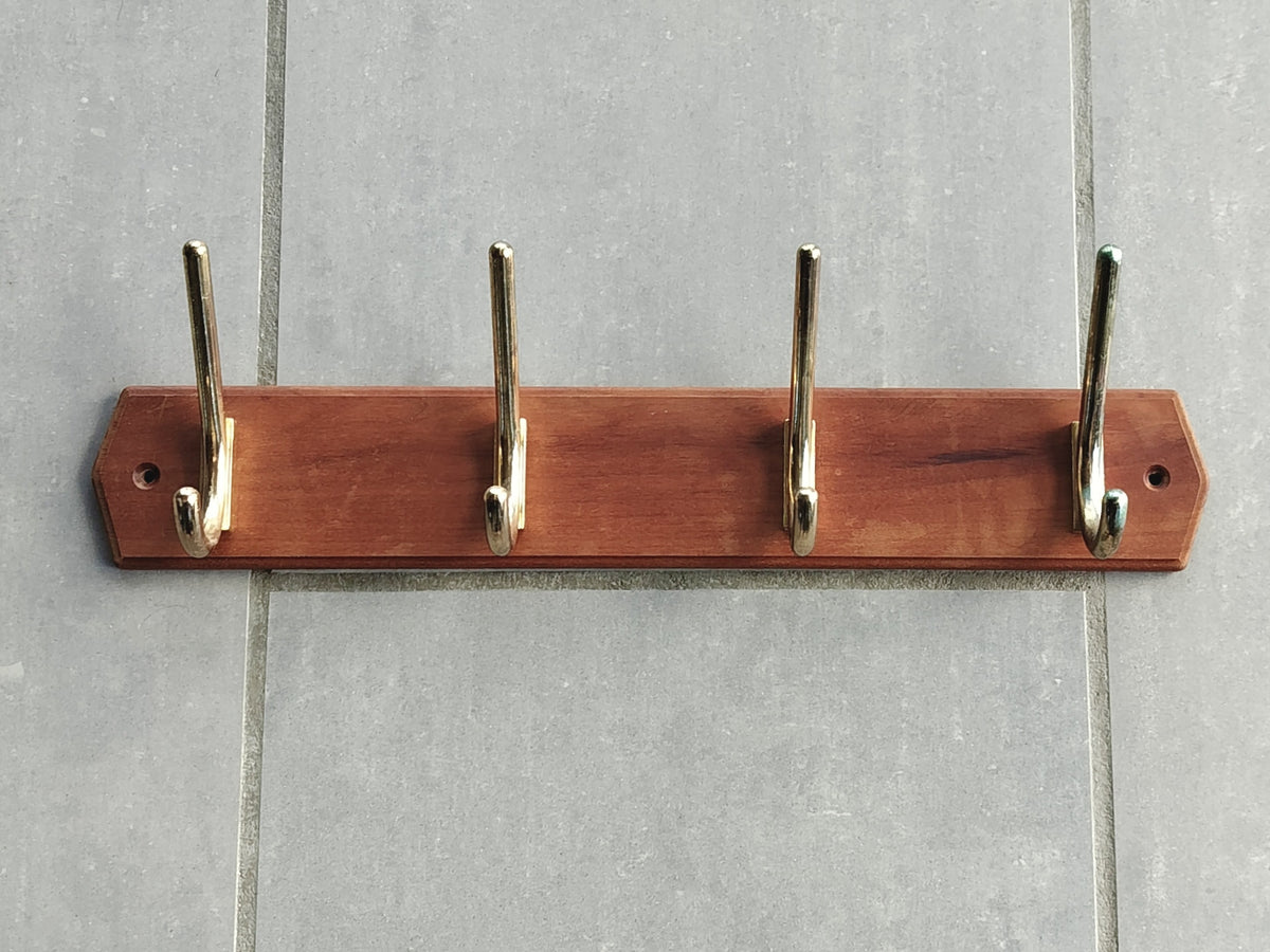 Teak knagerække med 4 messing dobbelt knager L 40 cm