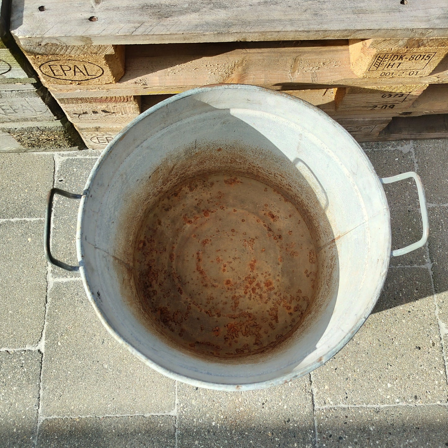 Secondhand - Zink spand med huller i bunden Ø 45,5/51 x H 37,5 cm