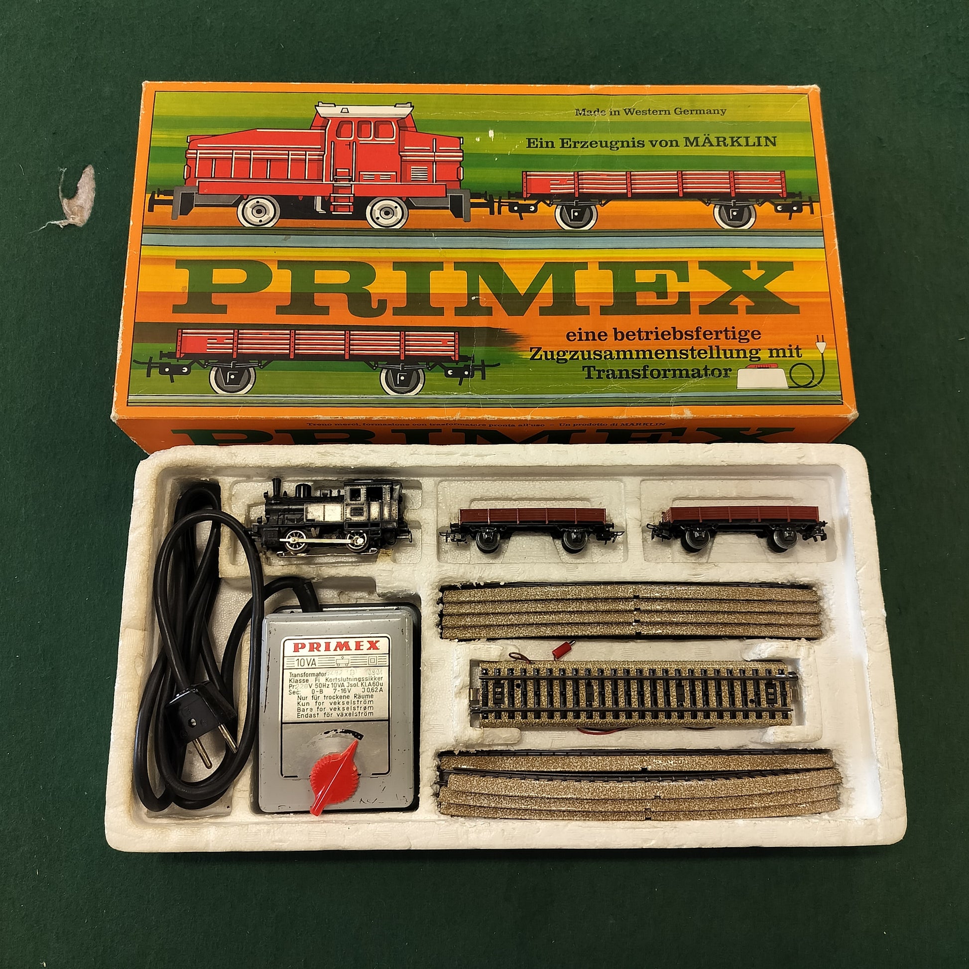 Secondhand - Märklin godstog sæt med transformator og separate skinner