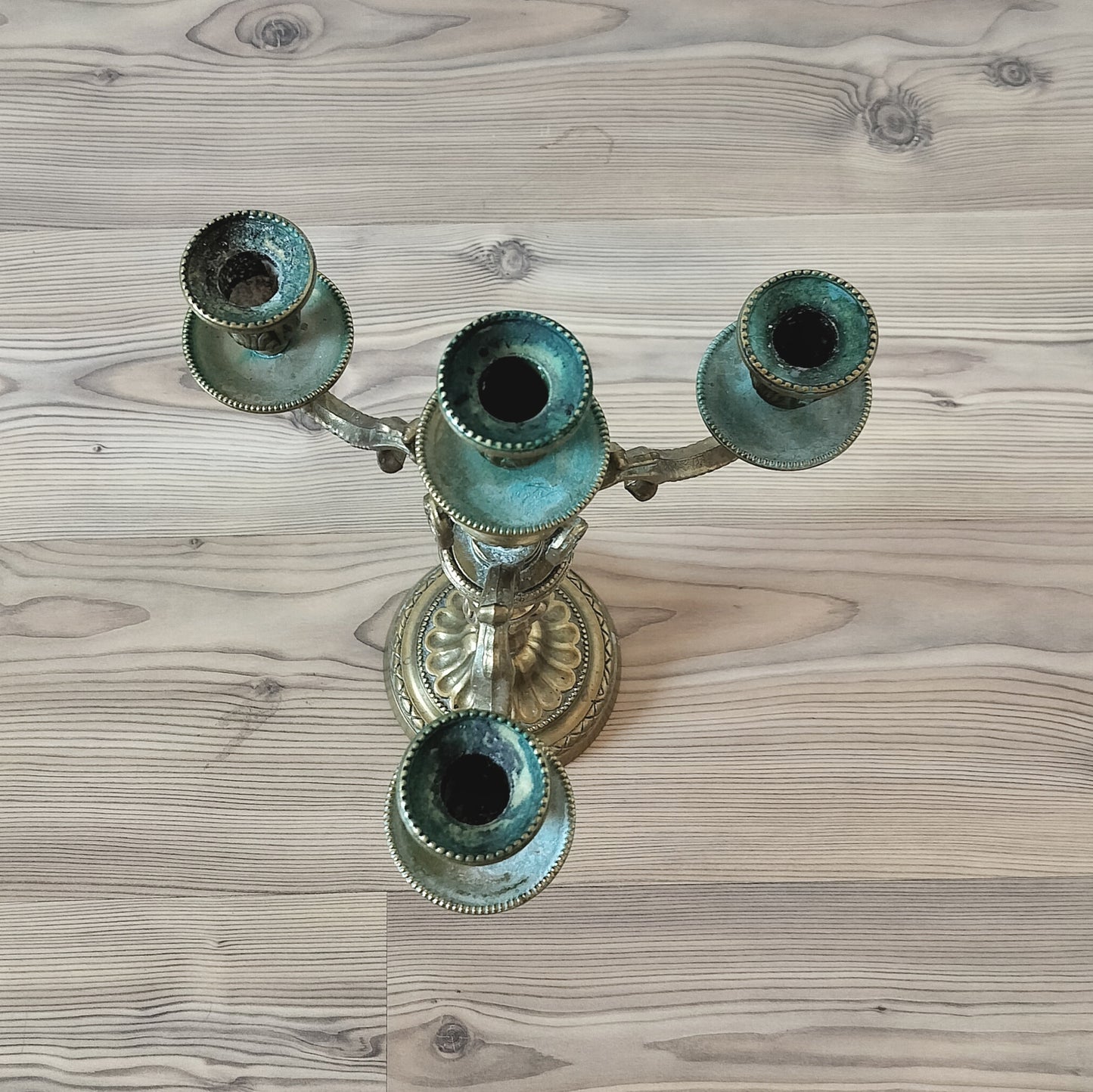 Secondhand - 4-armet messing lysestage til kronelys H 41 cm