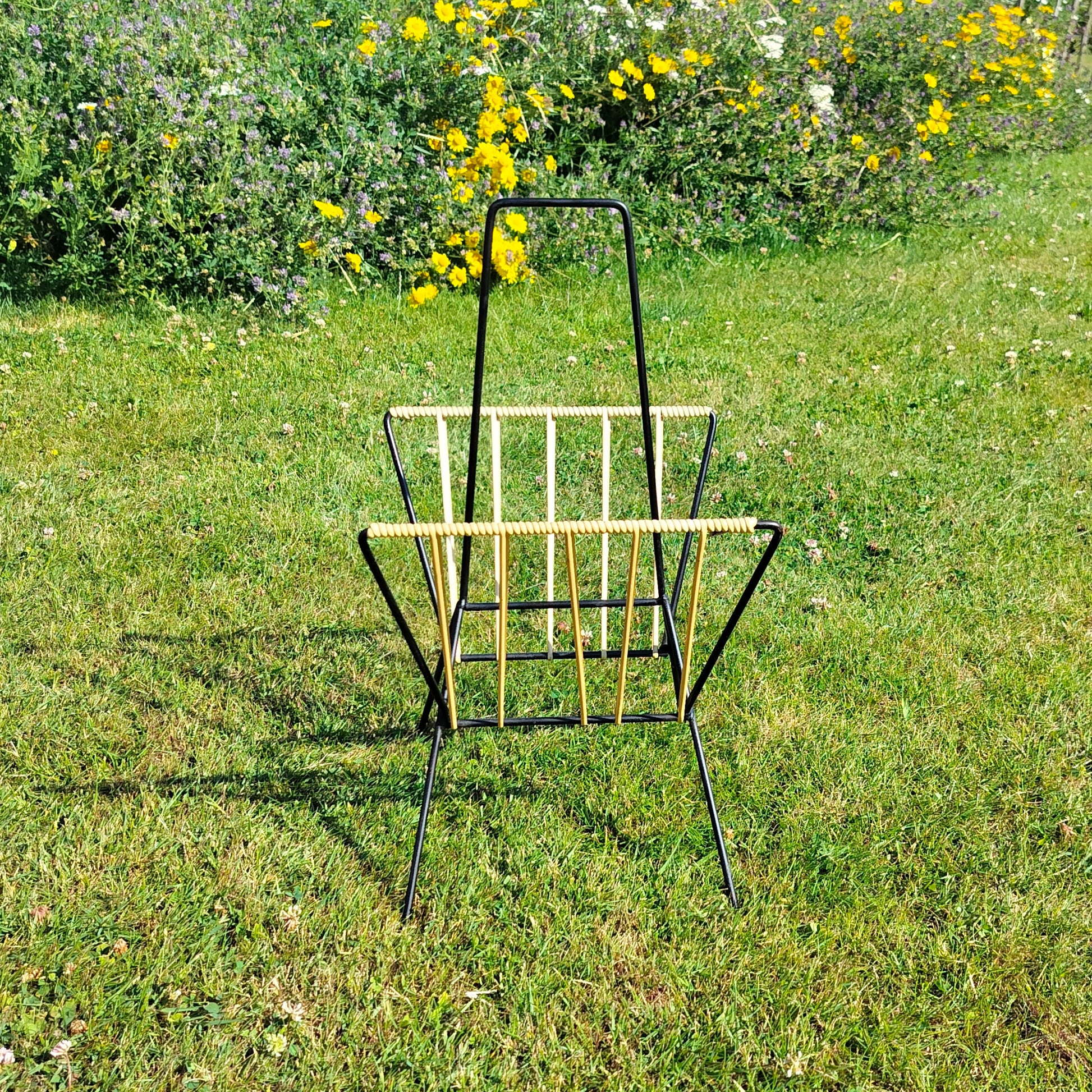 Secondhand - Vintage avisholder i metal med snøre