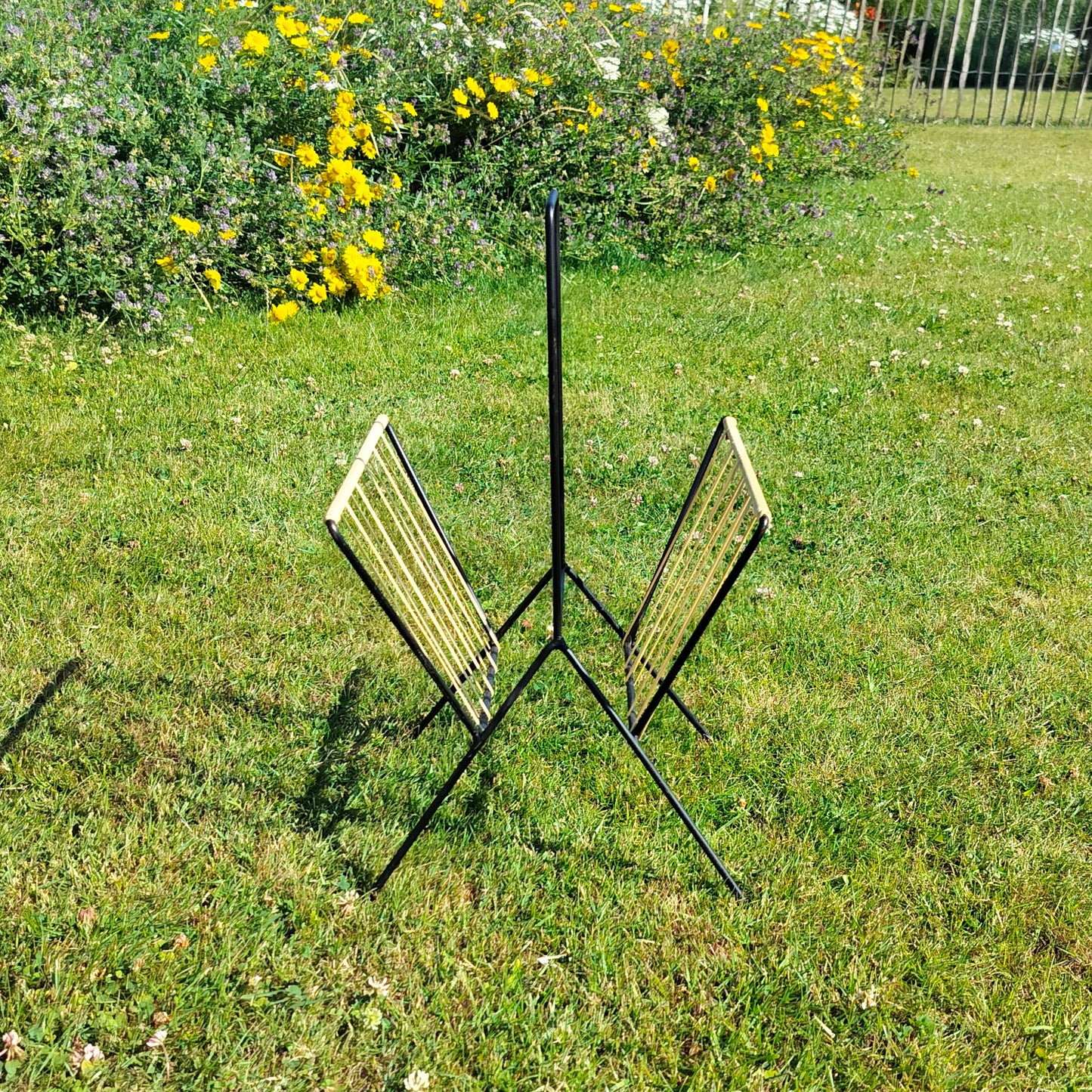Secondhand - Vintage avisholder i metal med snøre