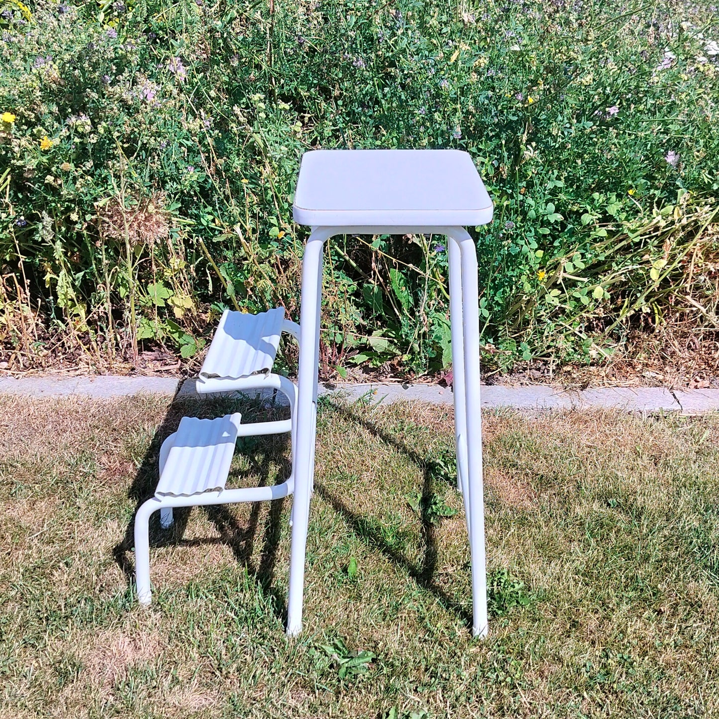 Secondhand - Trappestige hvid retro