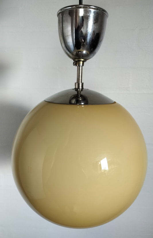 Secondhand retro loftlampe – cremefarvet glaskugle Ø 25 cm