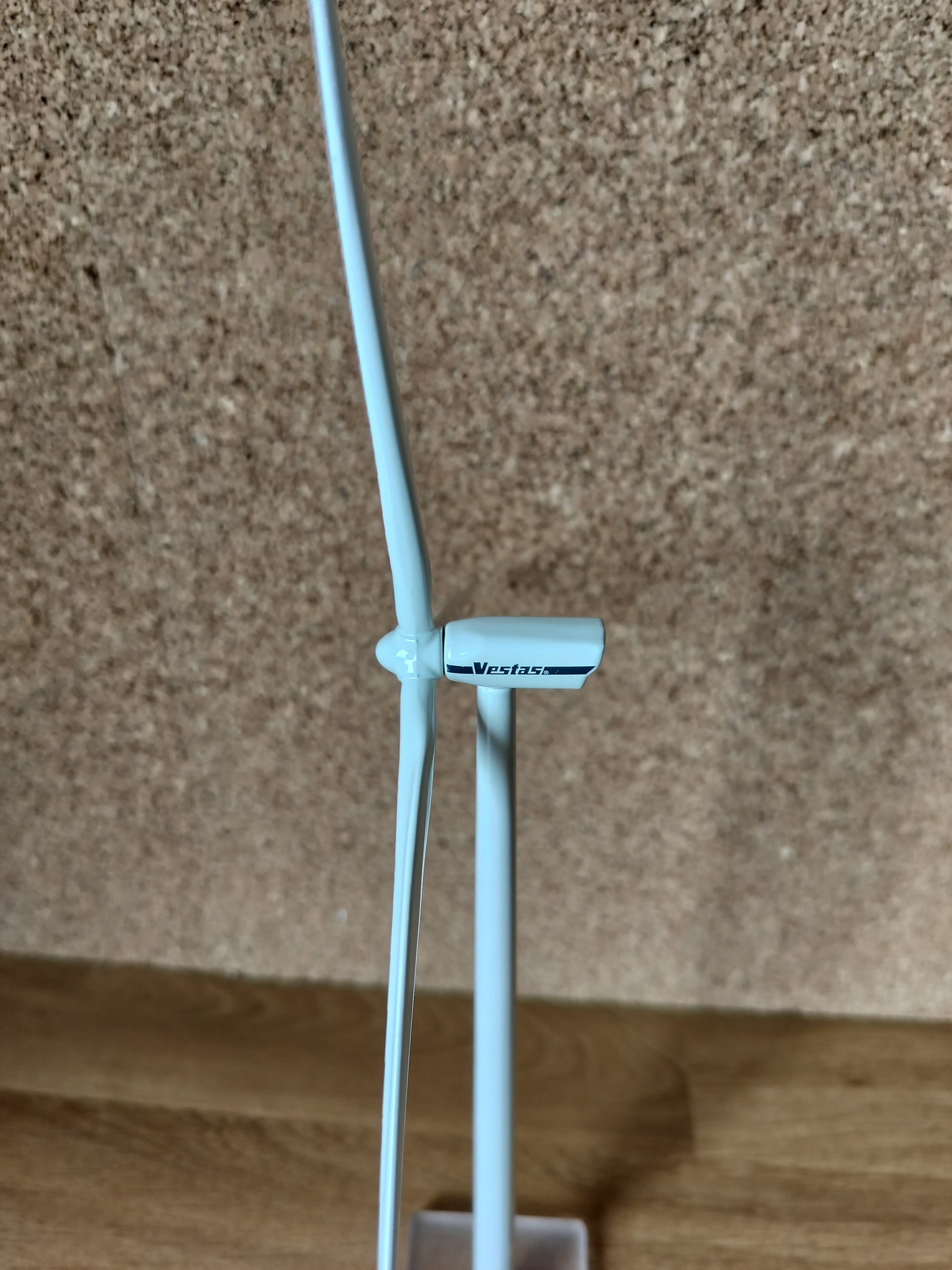 Secondhand - Vestas vindmølle skrivebordsmodel