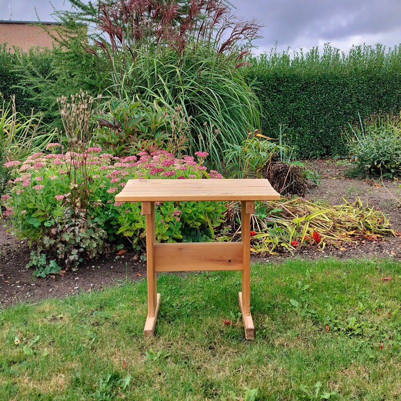 Træ bænk i naturfarvet L 50 x D 28,5 x H 47,5 cm