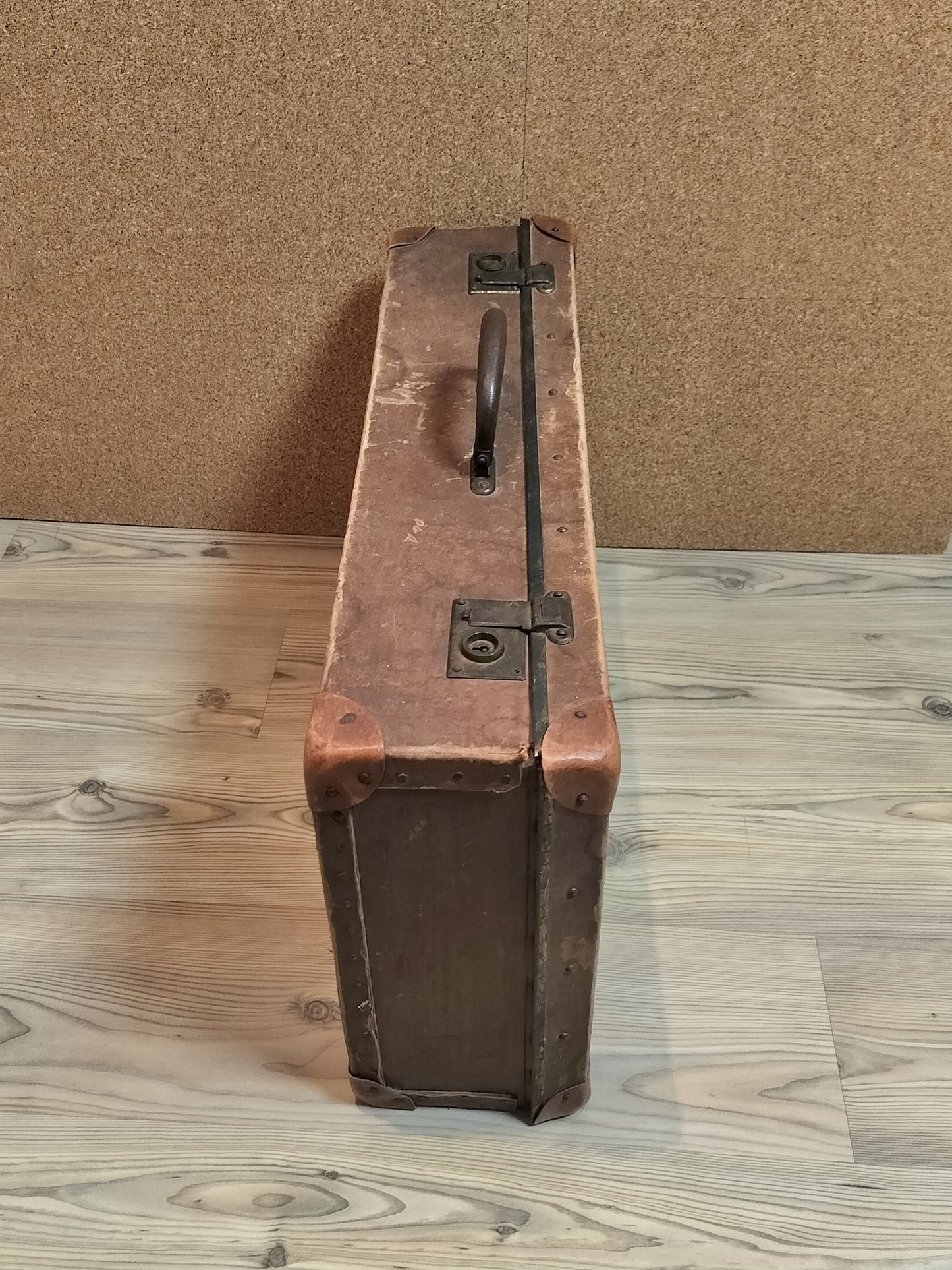 Secondhand - Gammel Kuffert med patina