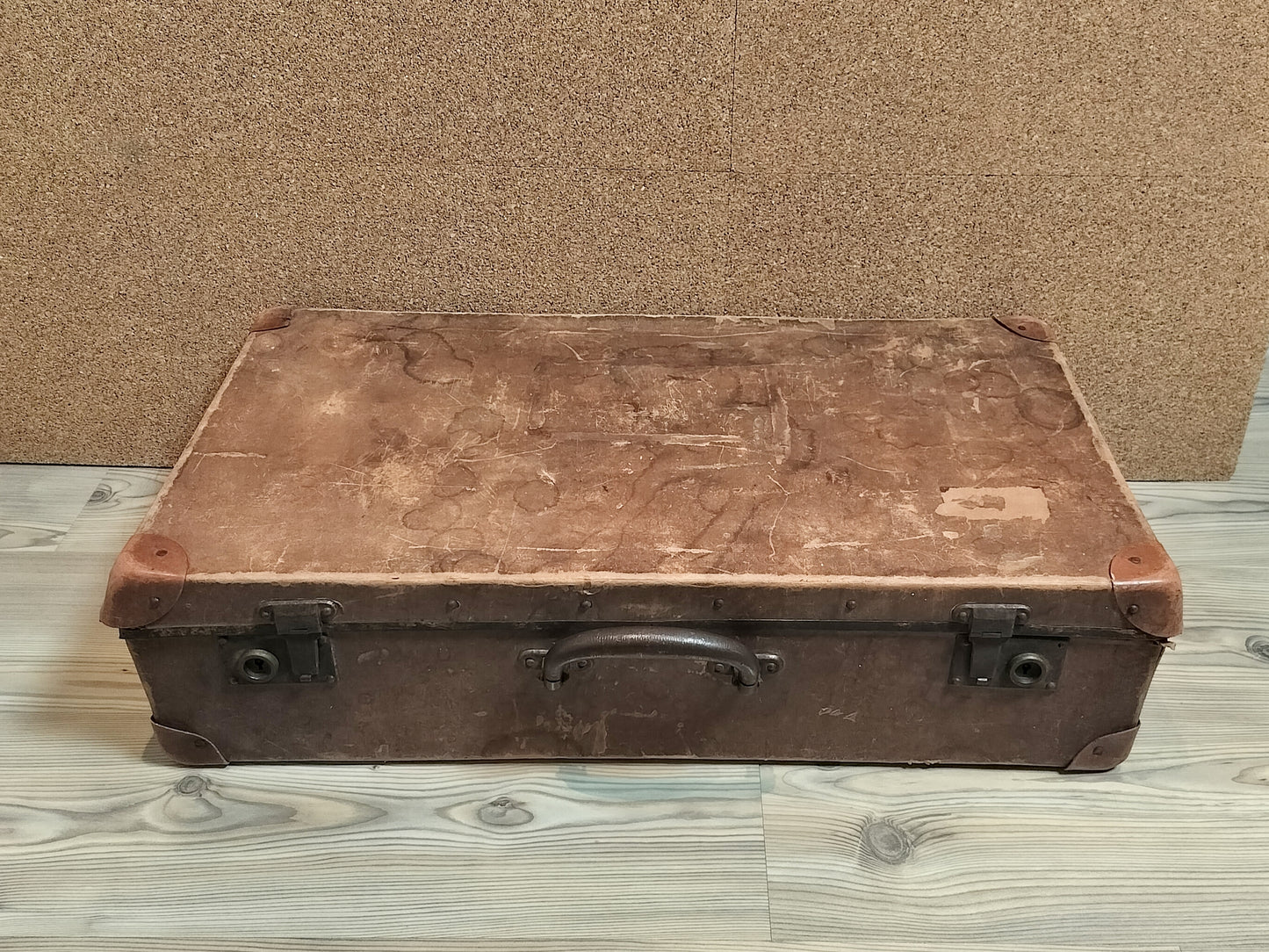 Secondhand - Gammel Kuffert med patina