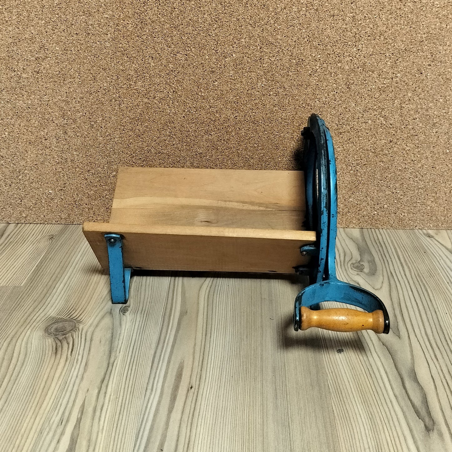 Secondhand - Raadvad brødskærer lyseblå