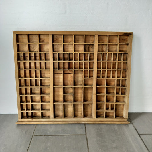Secondhand - Sættekasse B 70,3 x D 4,5/5,8 x H 56,3 cm - forfra