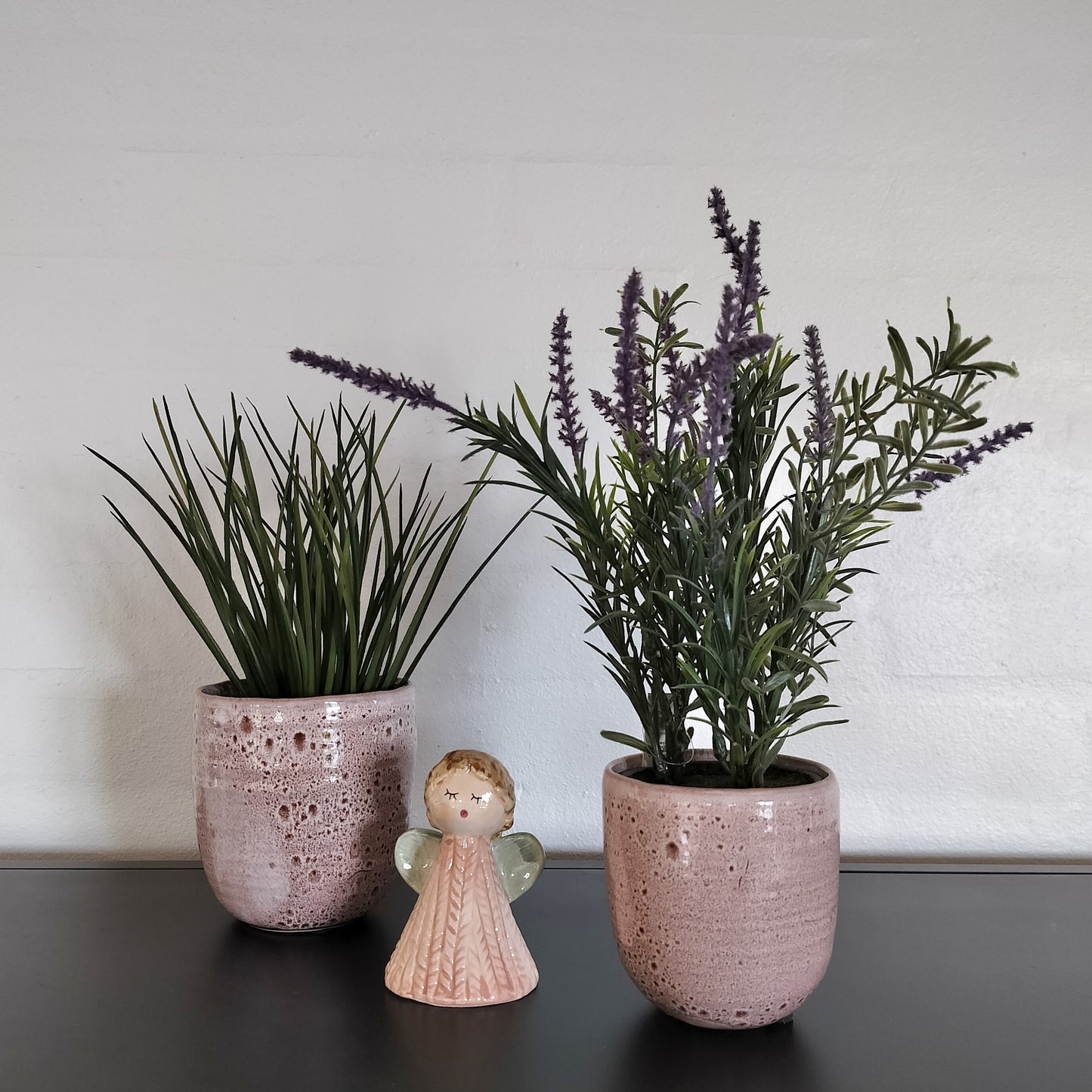 Speedtsberg - Potteskjuler sæt i rosa nuancer (2 stk.) sammen med keramik engel