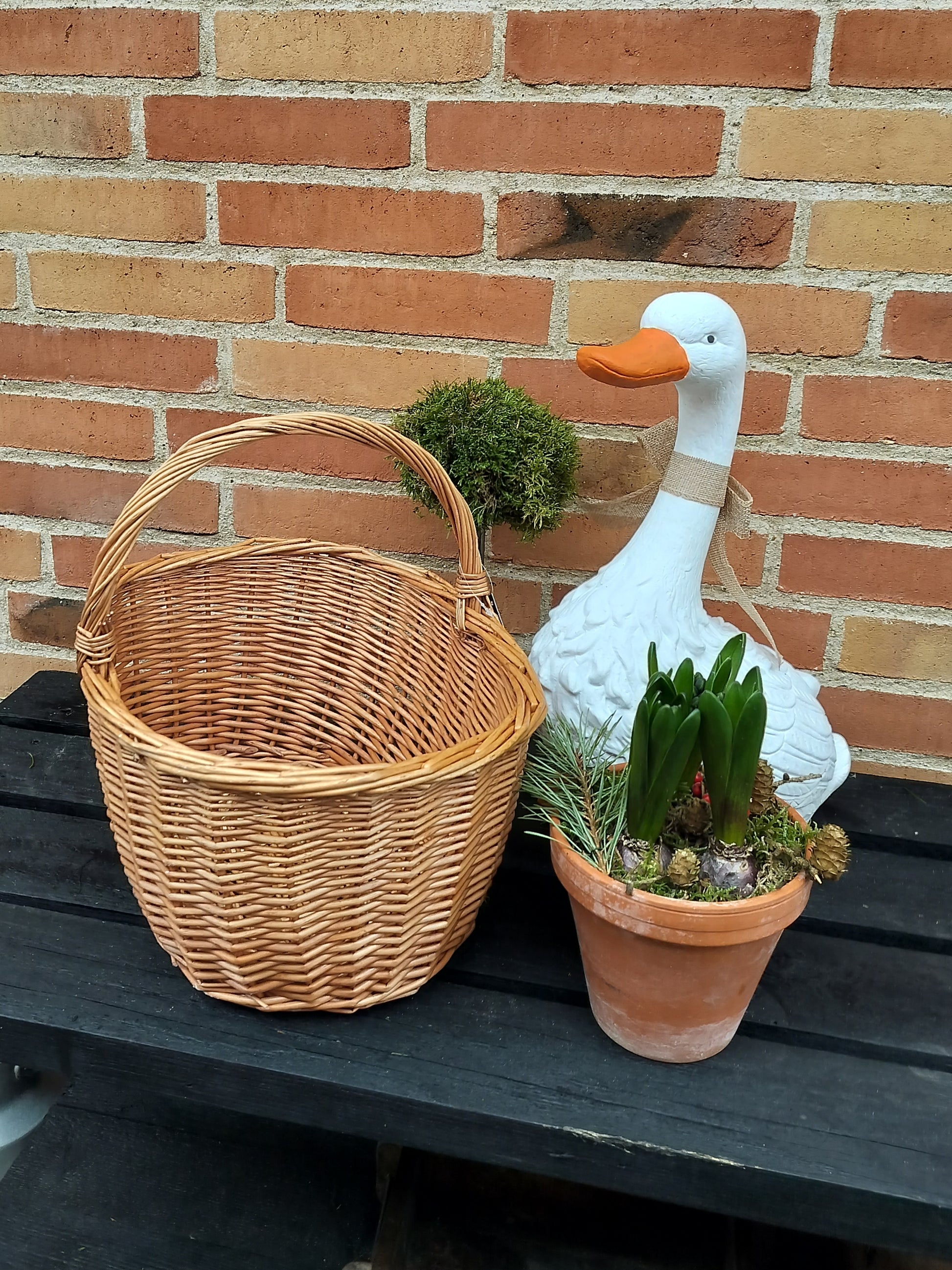 Bykurv oval af rødpil B 38 x D 28 x H 20 cm