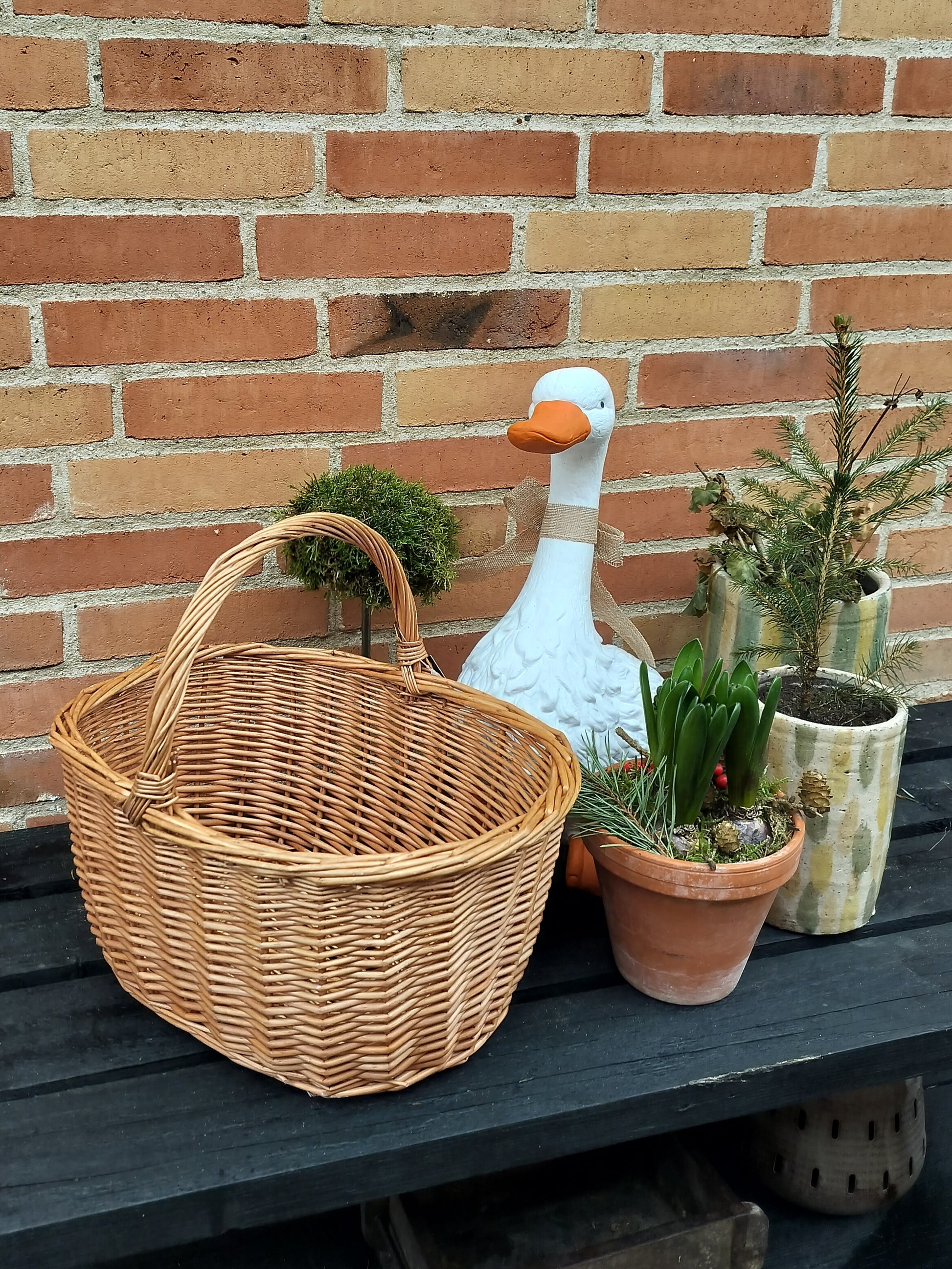 Bykurv oval af rødpil B 38 x D 28 x H 20 cm