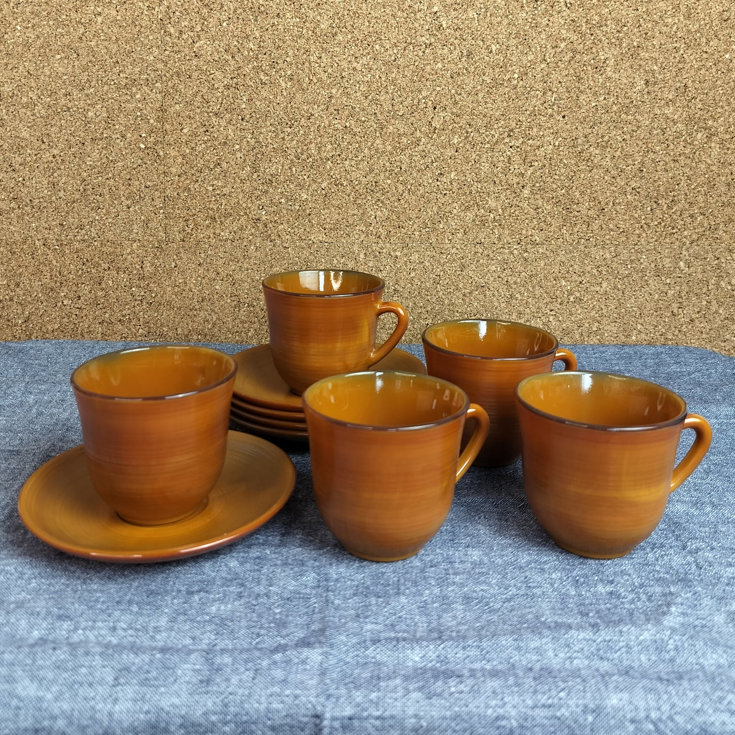 Secondhand - Arcopal France 5 kaffekopper med underkop