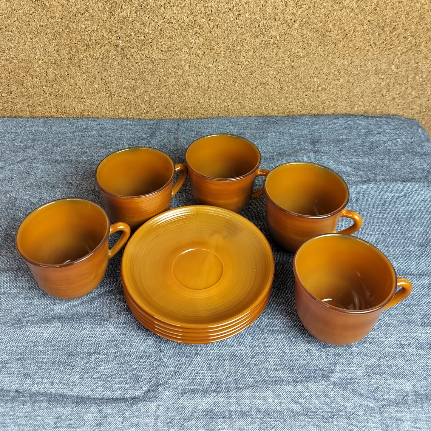 Secondhand - Arcopal France 5 kaffekopper med underkop