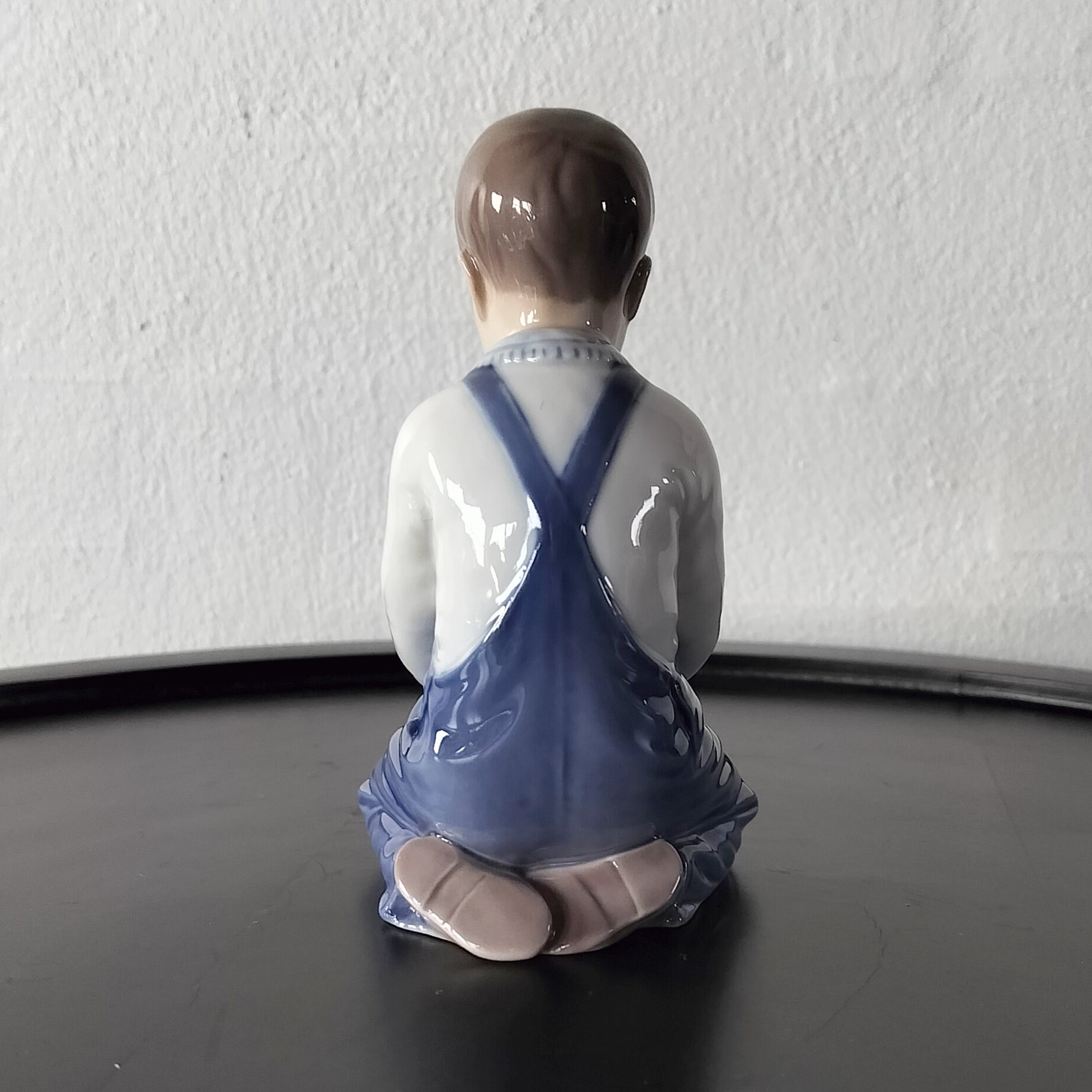 bagsiden af Secondhand - Bing og Grøndahl Figur nr. 2127 "DRENG MED SPAND"