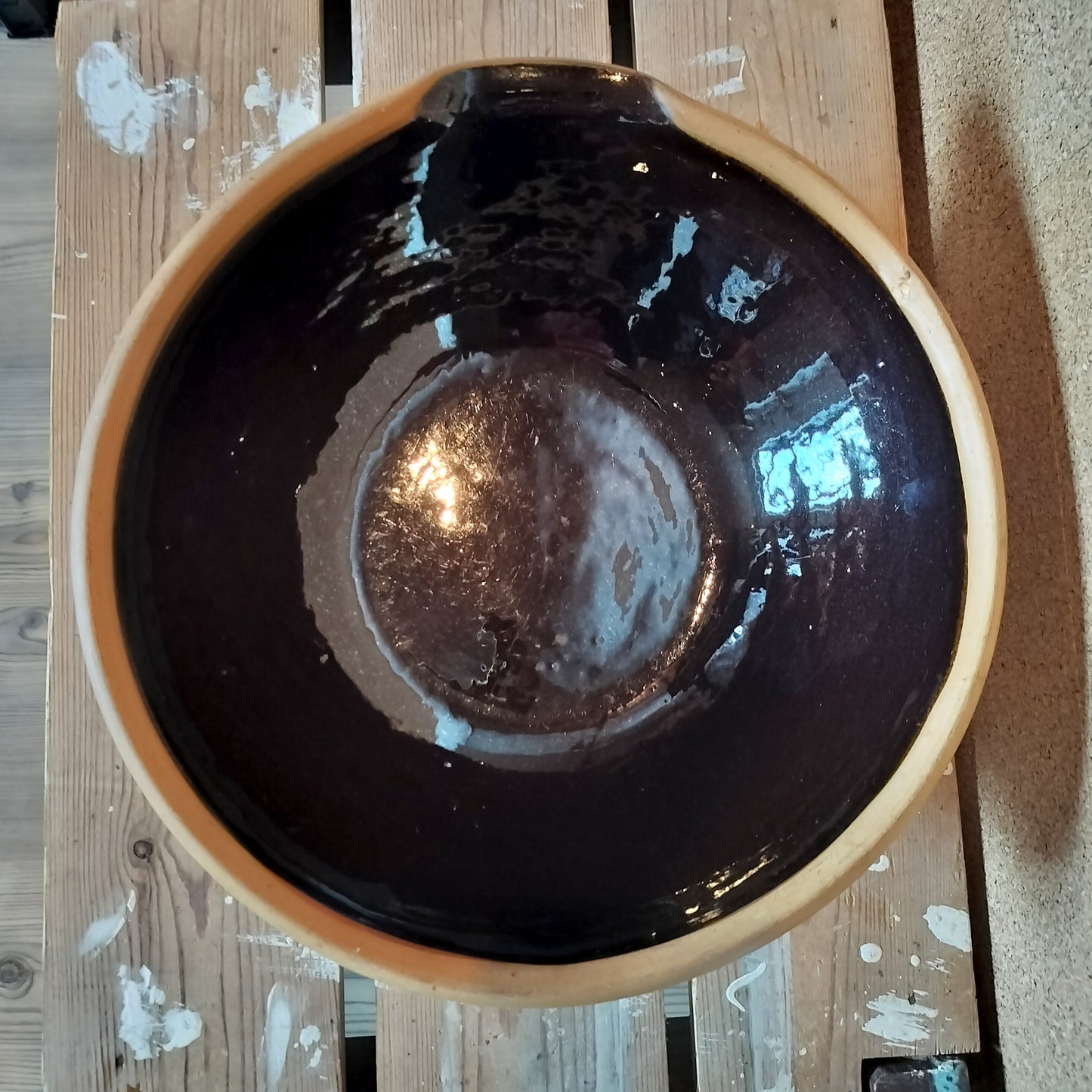 Secondhand - Gammelt Dania lerfad Ø 32,5-33,5 x H 10,5 cm