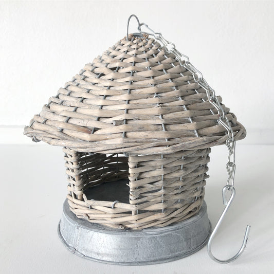 Fuglefoderhus - Rund af pil med metalbund Ø26 x H25 cm