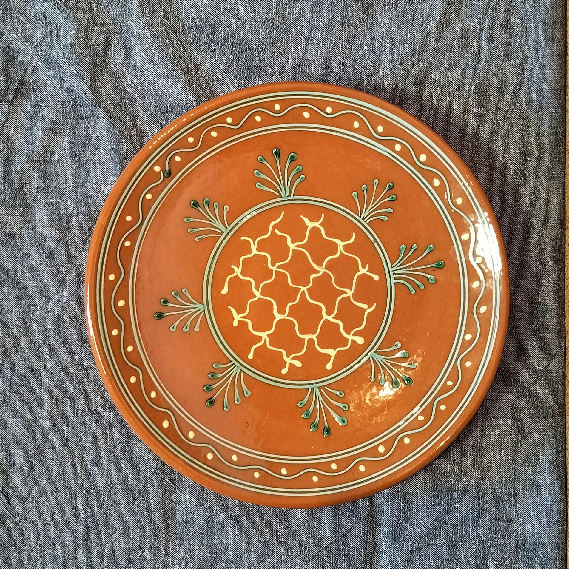 Secondhand - Lerfad med mønster fra Höganäs Ø 27,5 x H 3,2 cm.