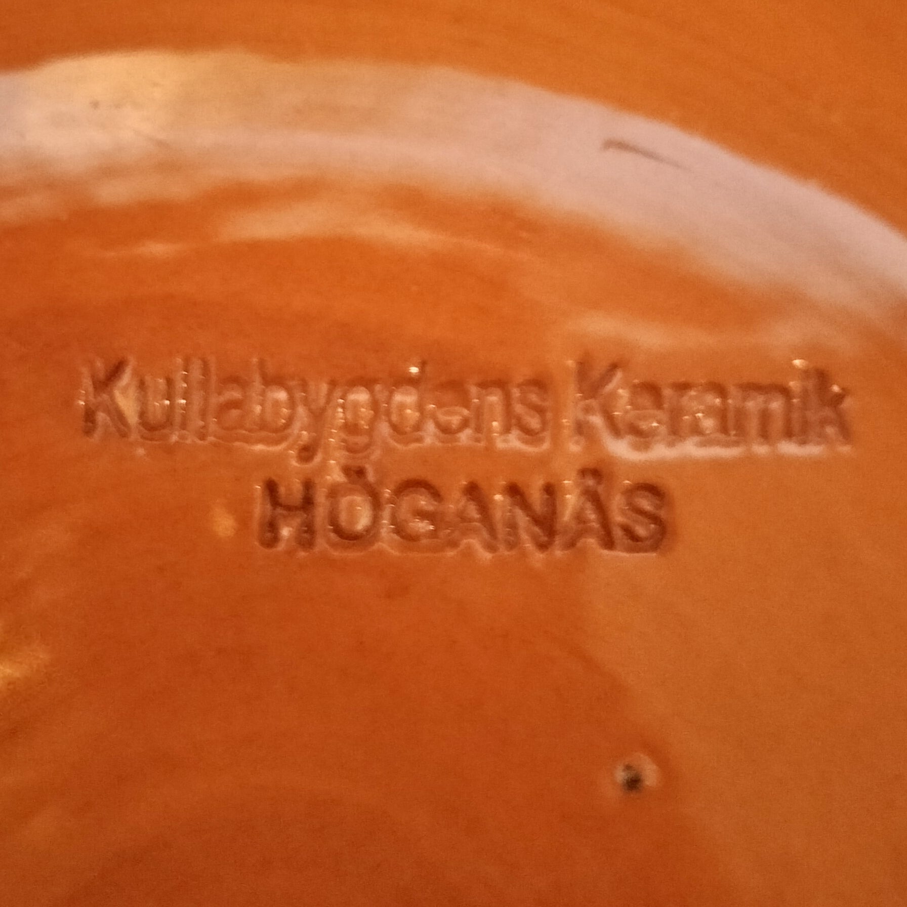 Secondhand - Lerfad med mønster fra Höganäs Ø 27,5 x H 3,2 cm.