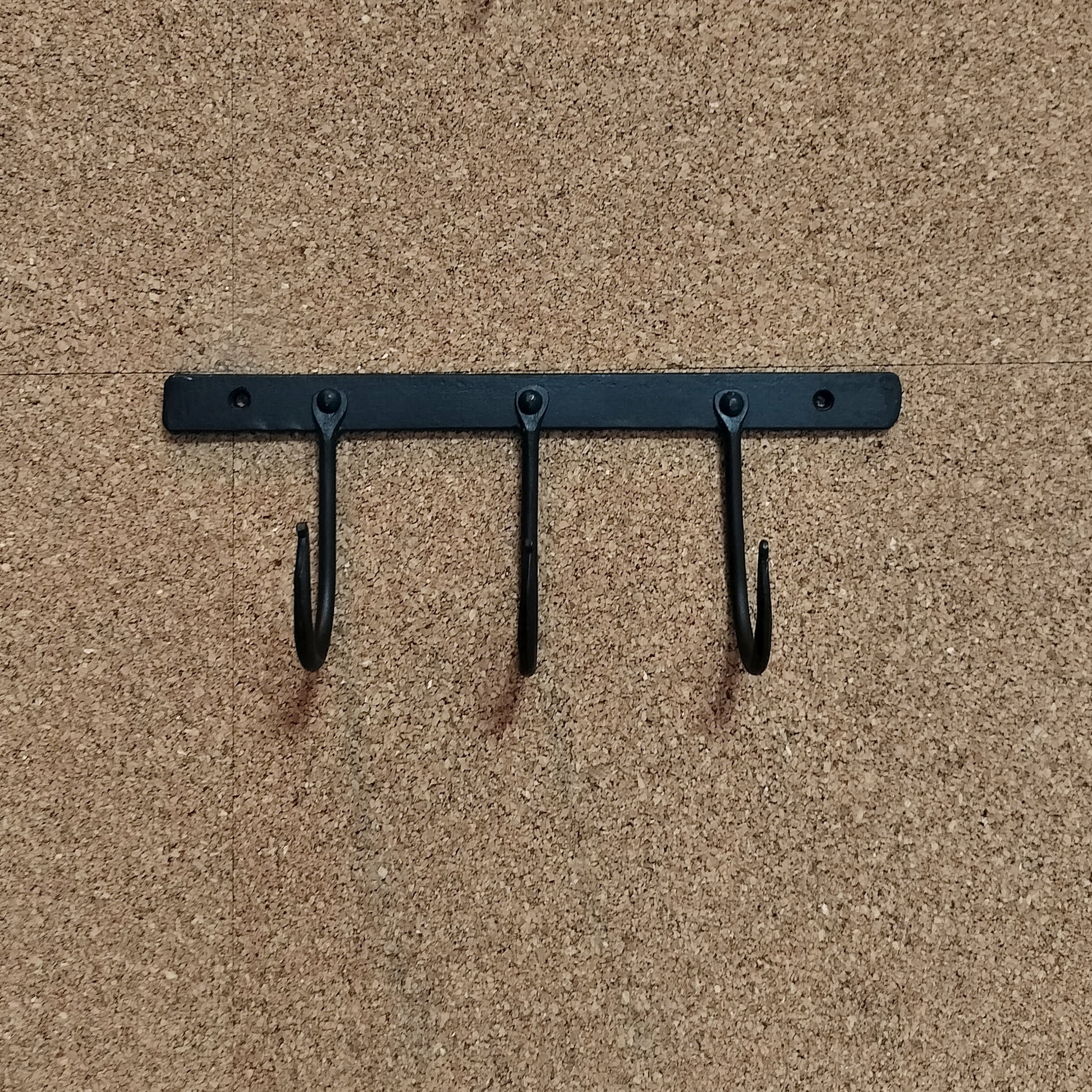 Ib Laursen - Knagerække med 3 knager i sort malet jern