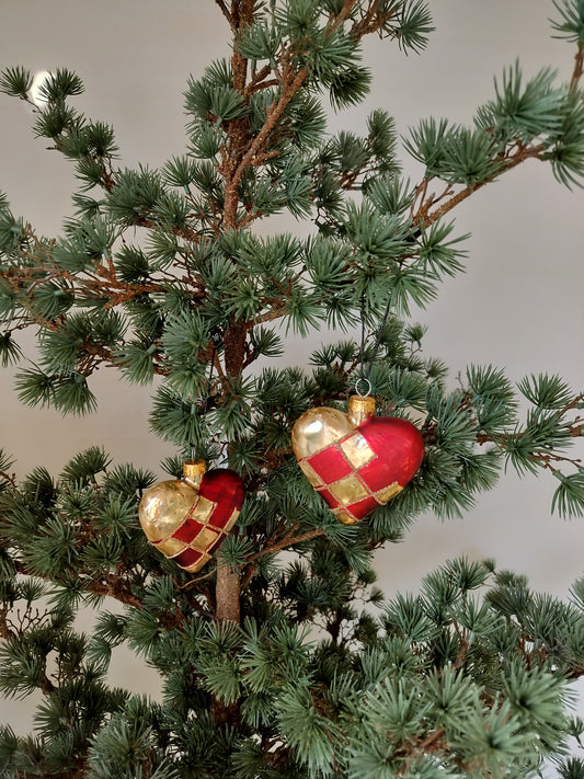 Julekugler - Hjerter med klassisk flettet mønster 2 stk. B 8 x H 9 cm