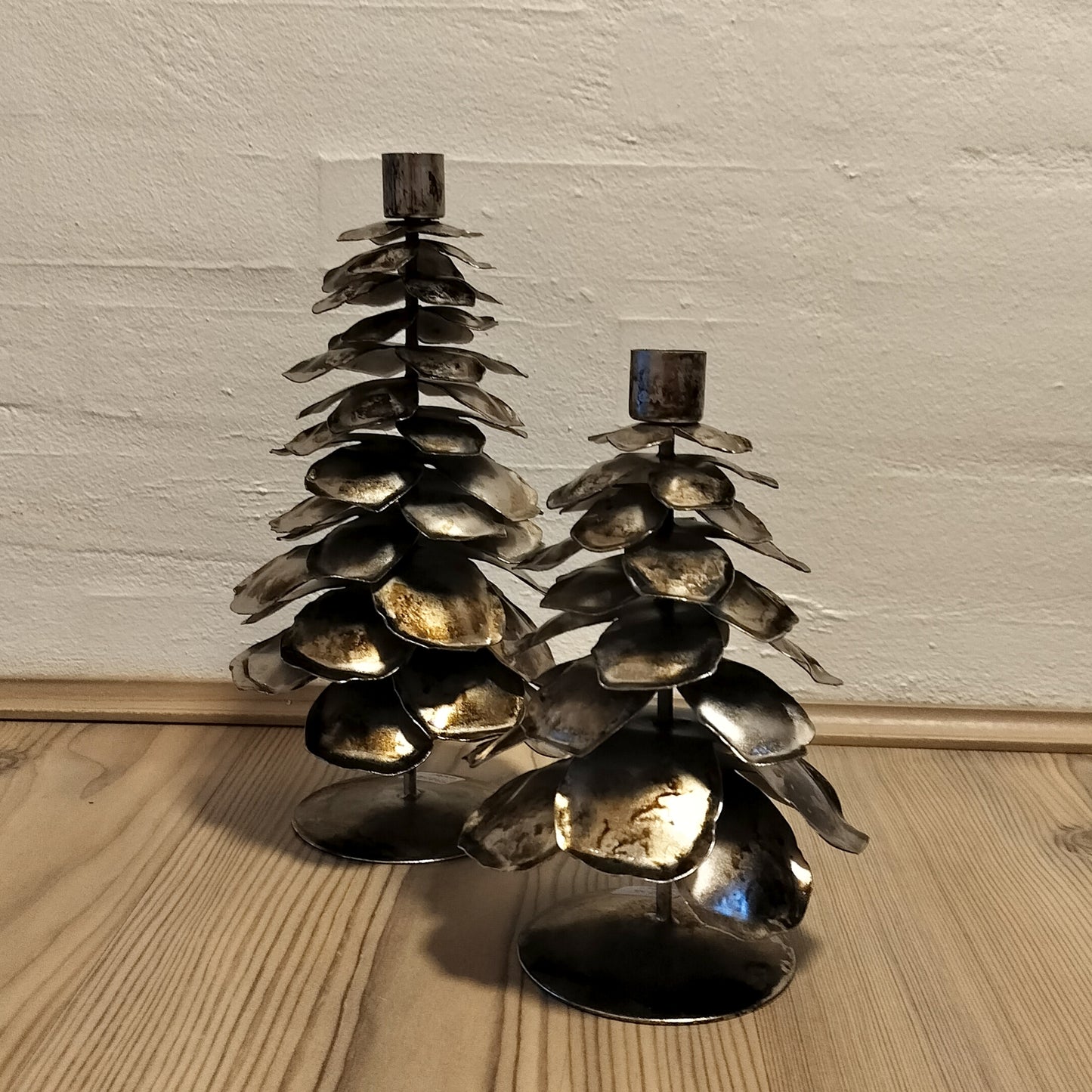 Lysestager kogle H 20 & 26 cm