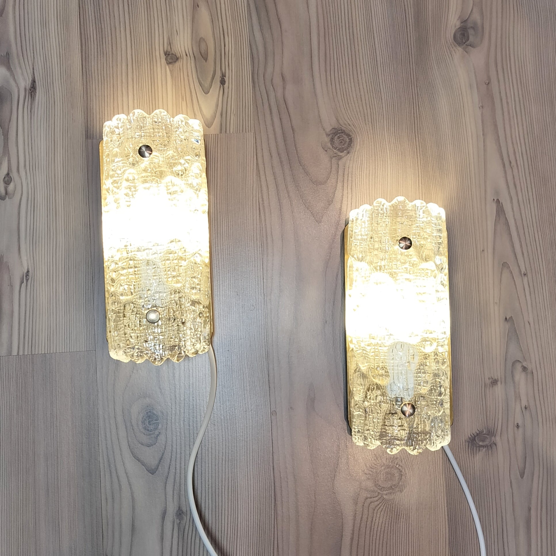 Secondhand - Lyfa/Orrefors væglamper sæt á 2 stk vist med lys i