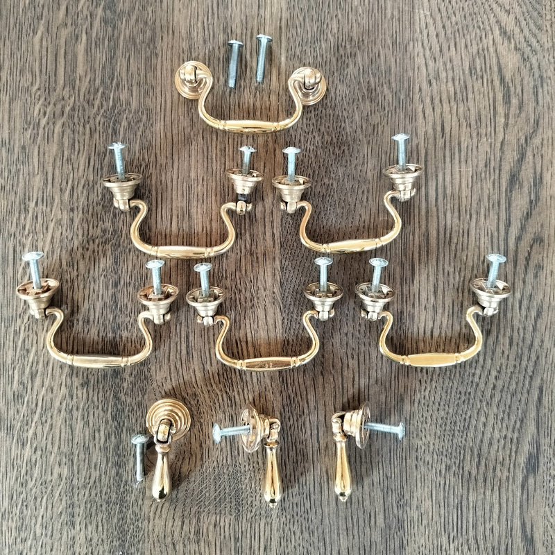 Gamle messing møbelbeslag 9 dele