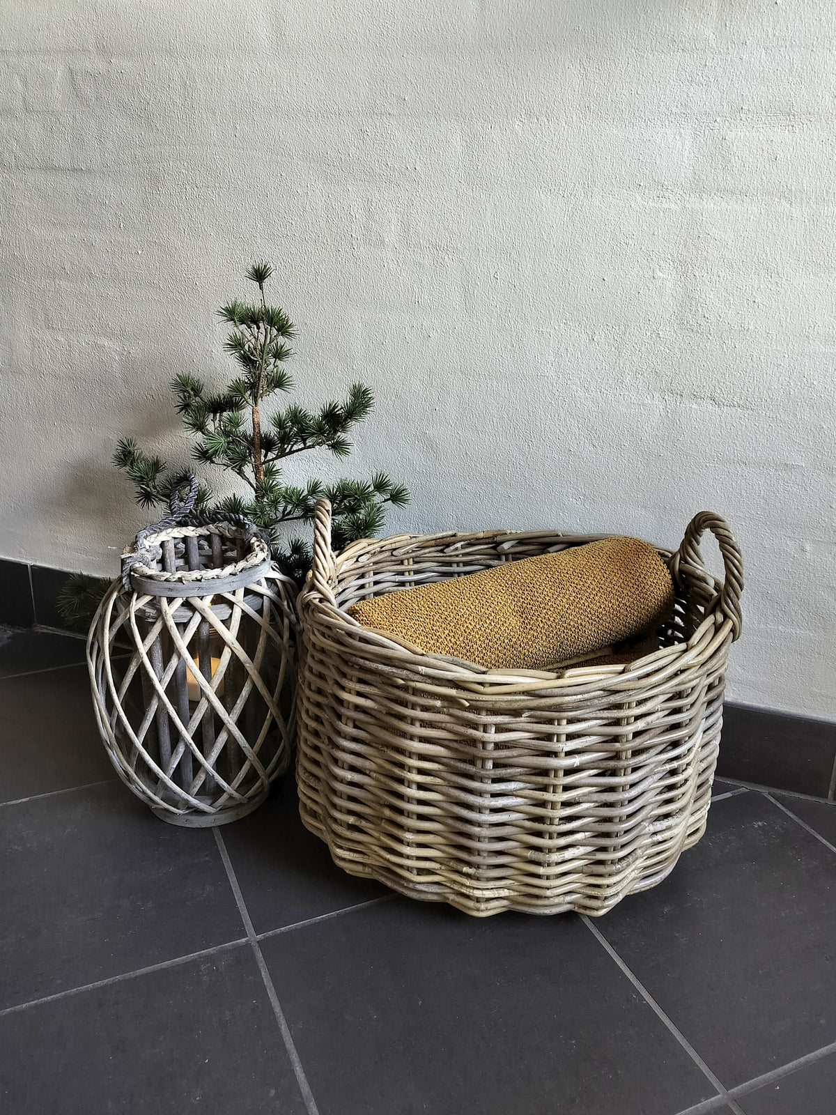 Flettet oval rattan tøjkurv L 43 x B 35 x H 30 cm