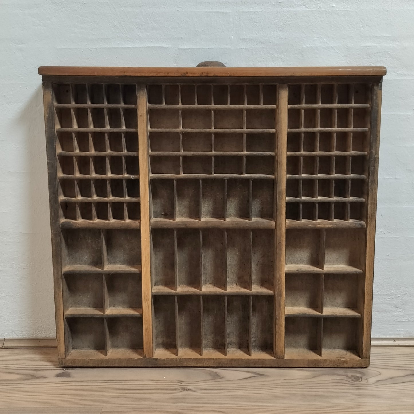 Secondhand - Sættekasse B 65 x D 4,6/6,5 x H 62,5 cm