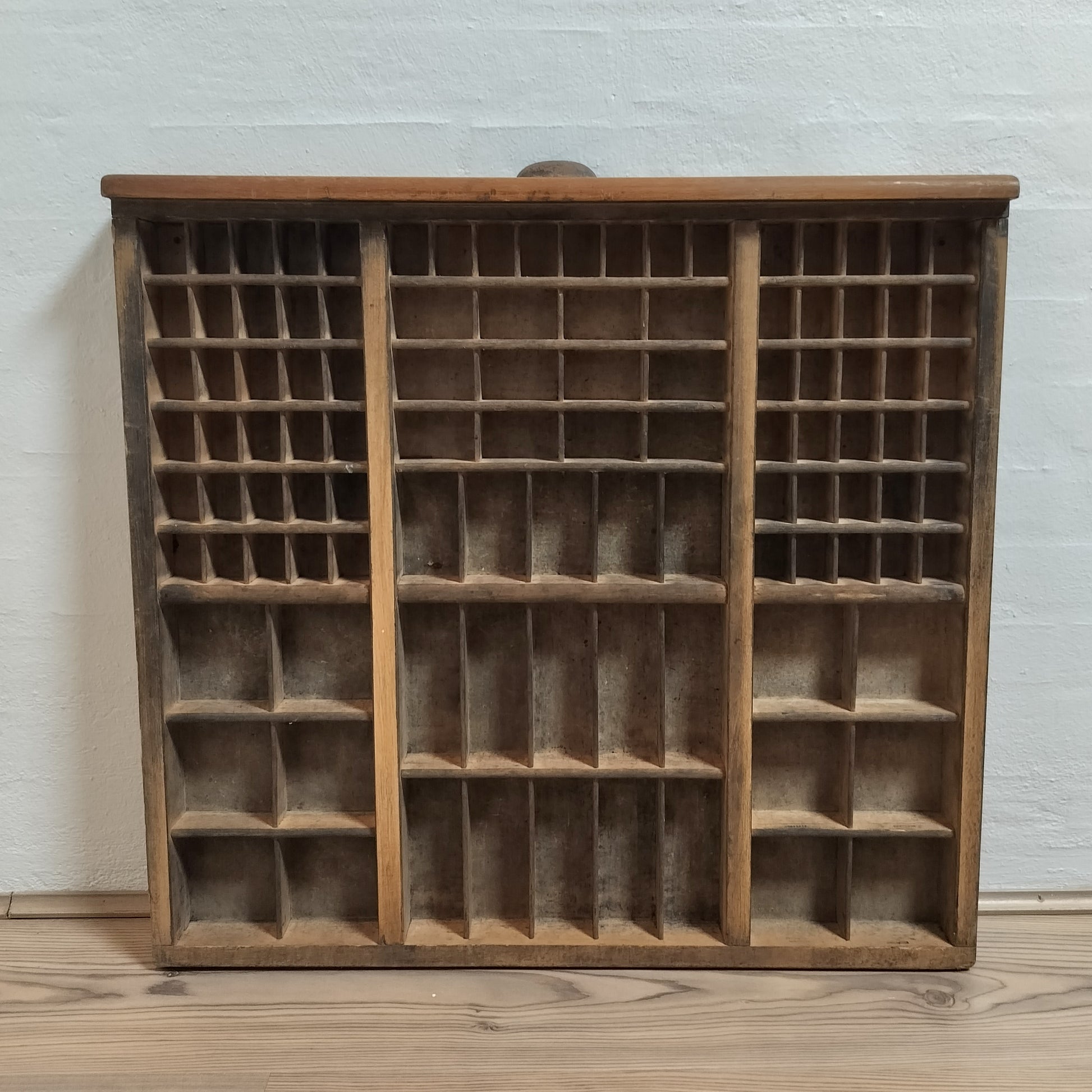 Secondhand - Sættekasse B 65 x D 4,6/6,5 x H 62,5 cm